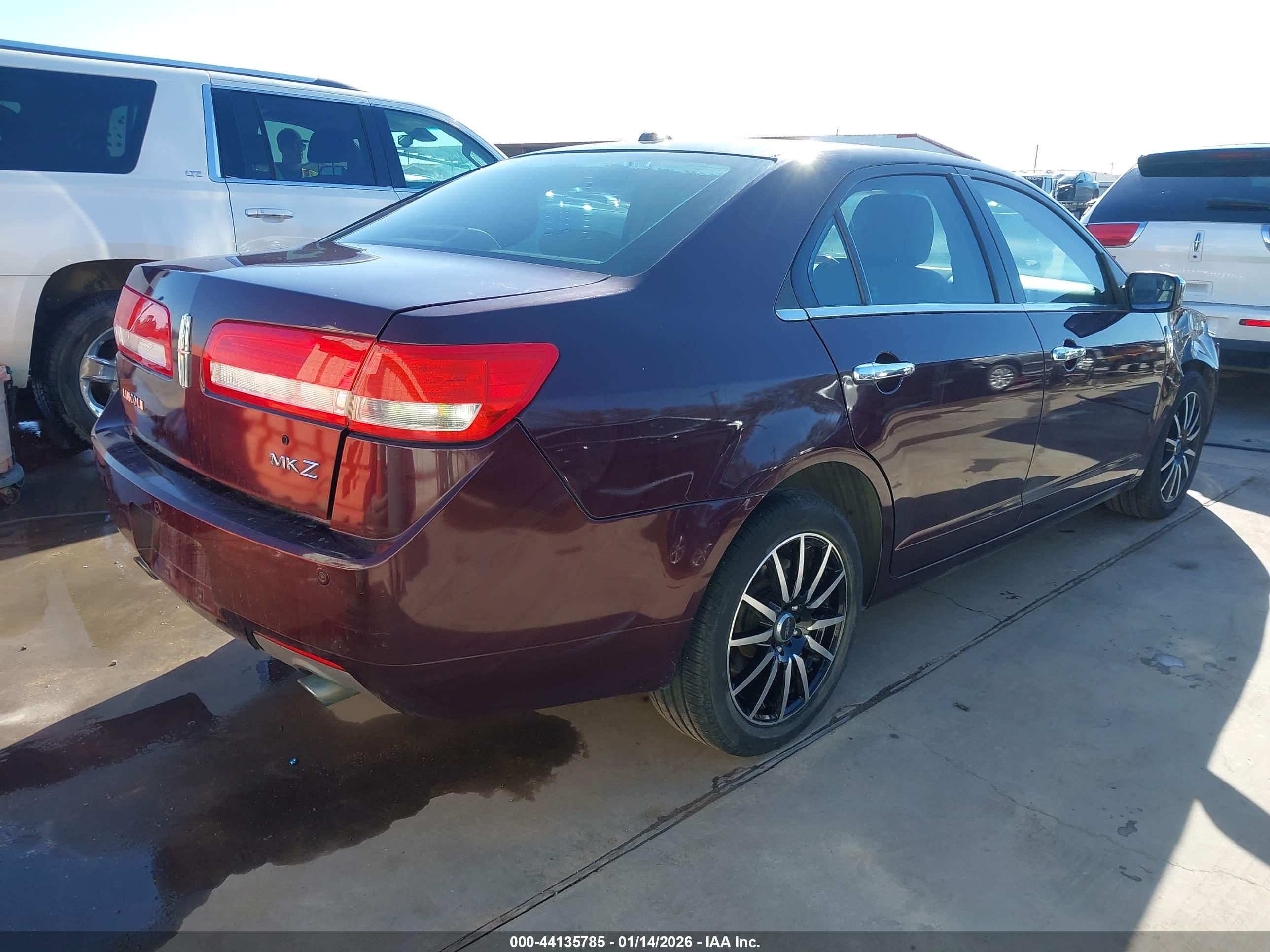 LINCOLN MKZ image 4