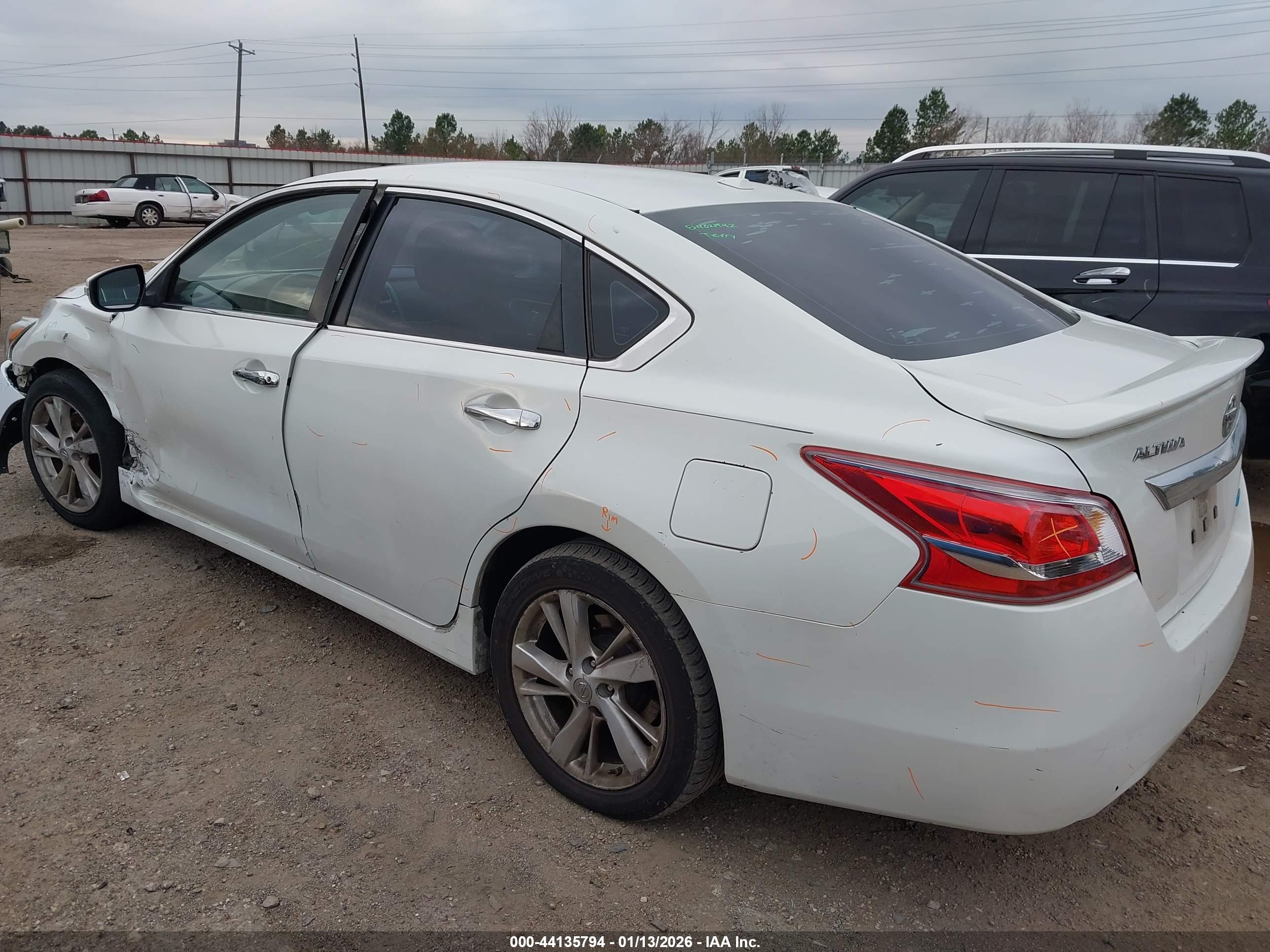 NISSAN ALTIMA image 3