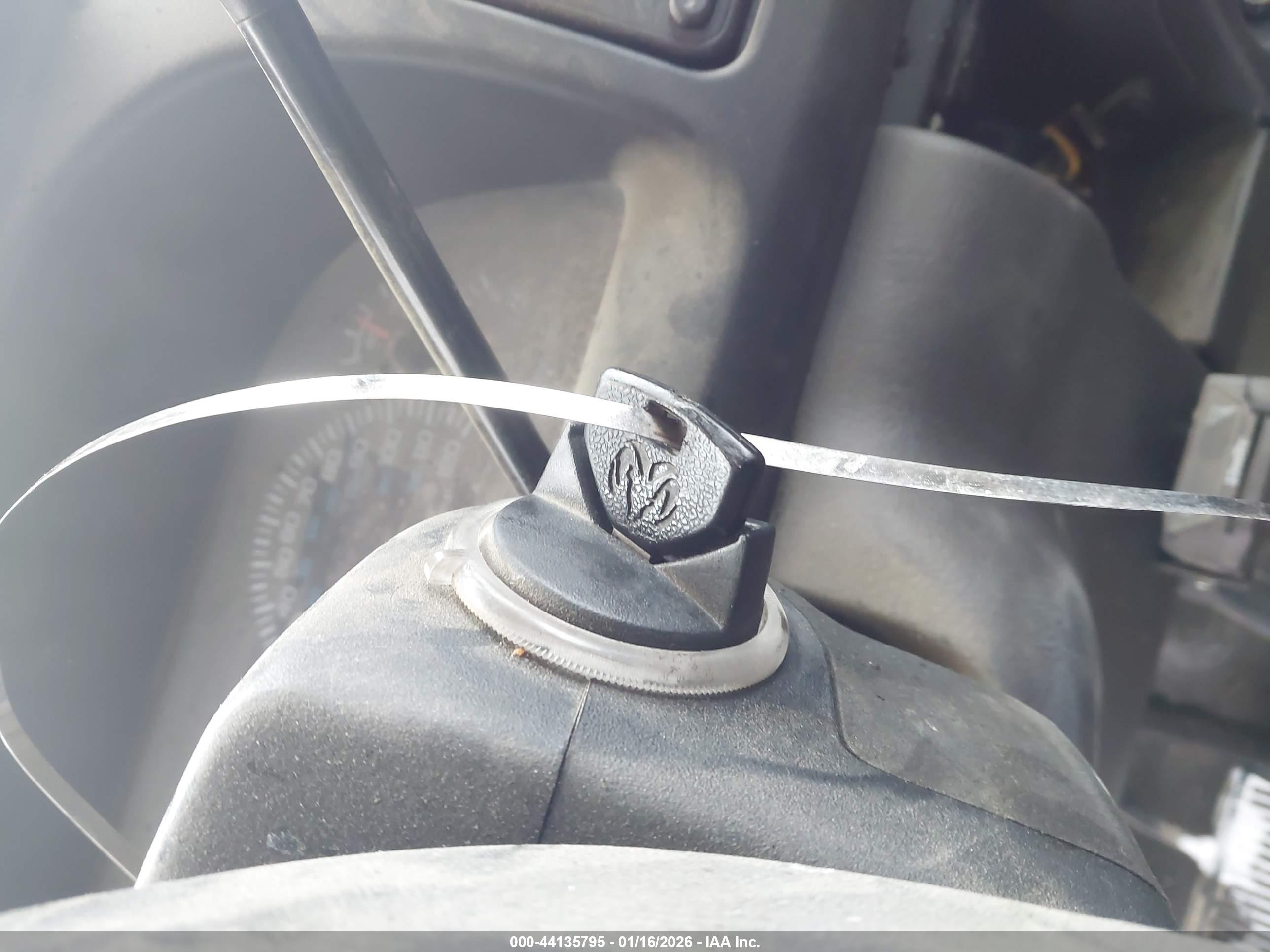 DODGE RAM image 11