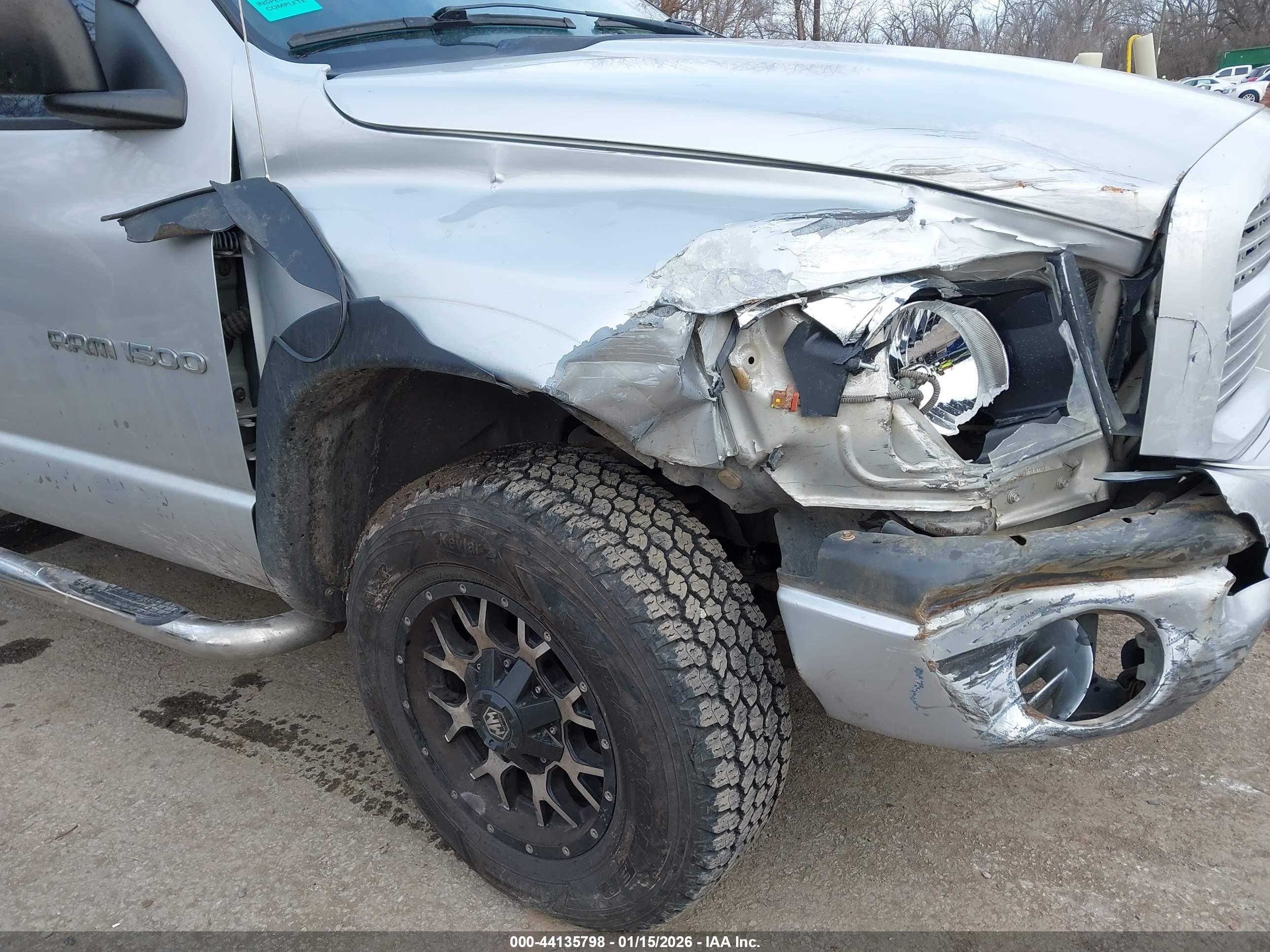 DODGE RAM image 6
