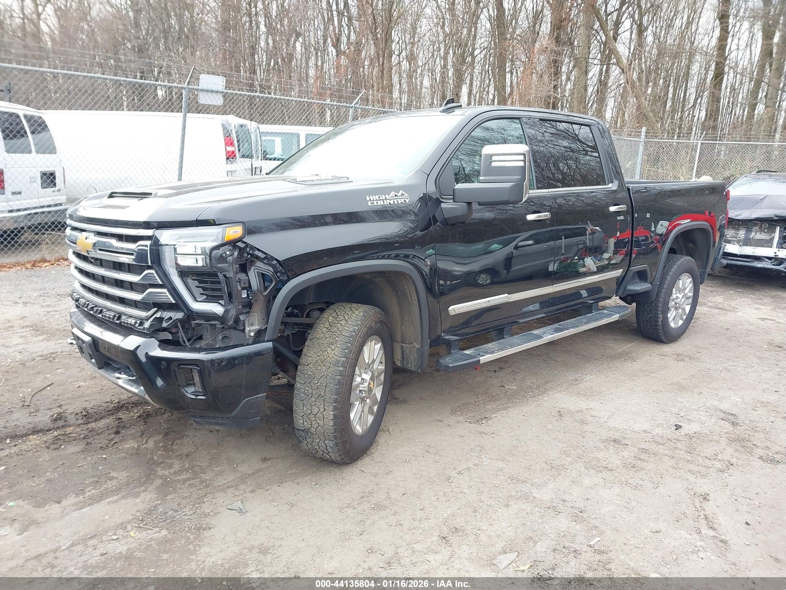 CHEVROLET SILVERADO image 2