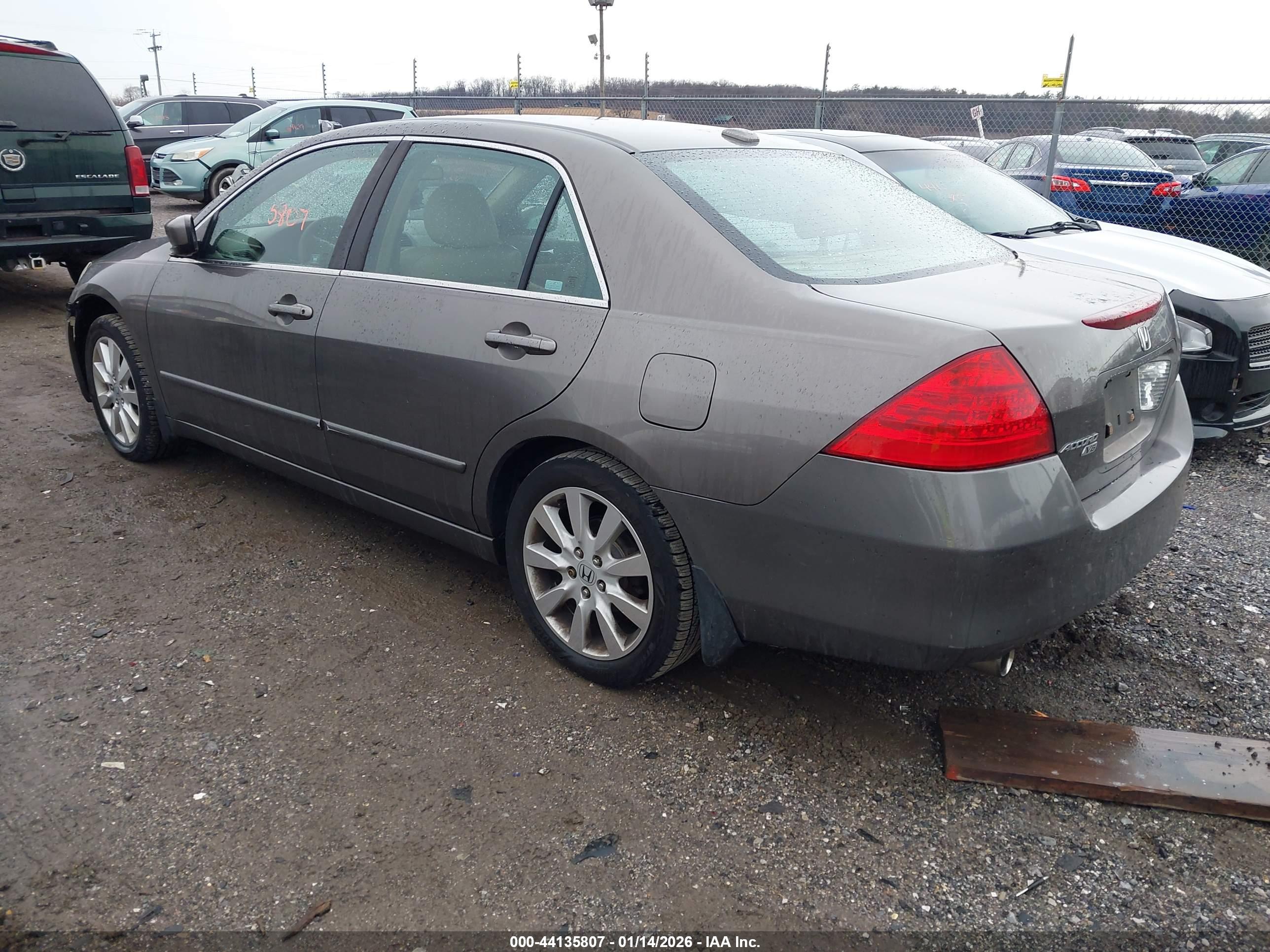 HONDA ACCORD image 3