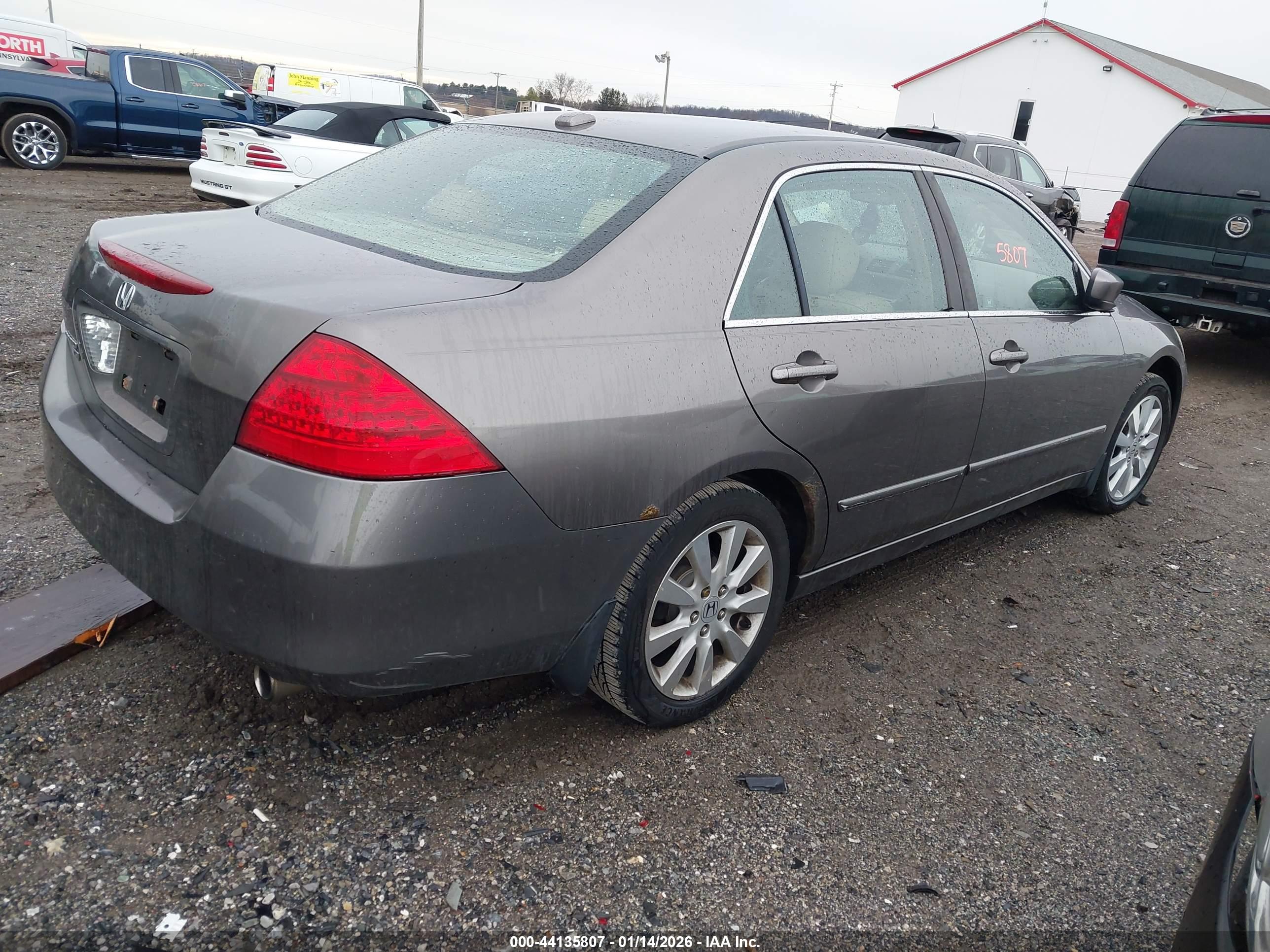 HONDA ACCORD image 4