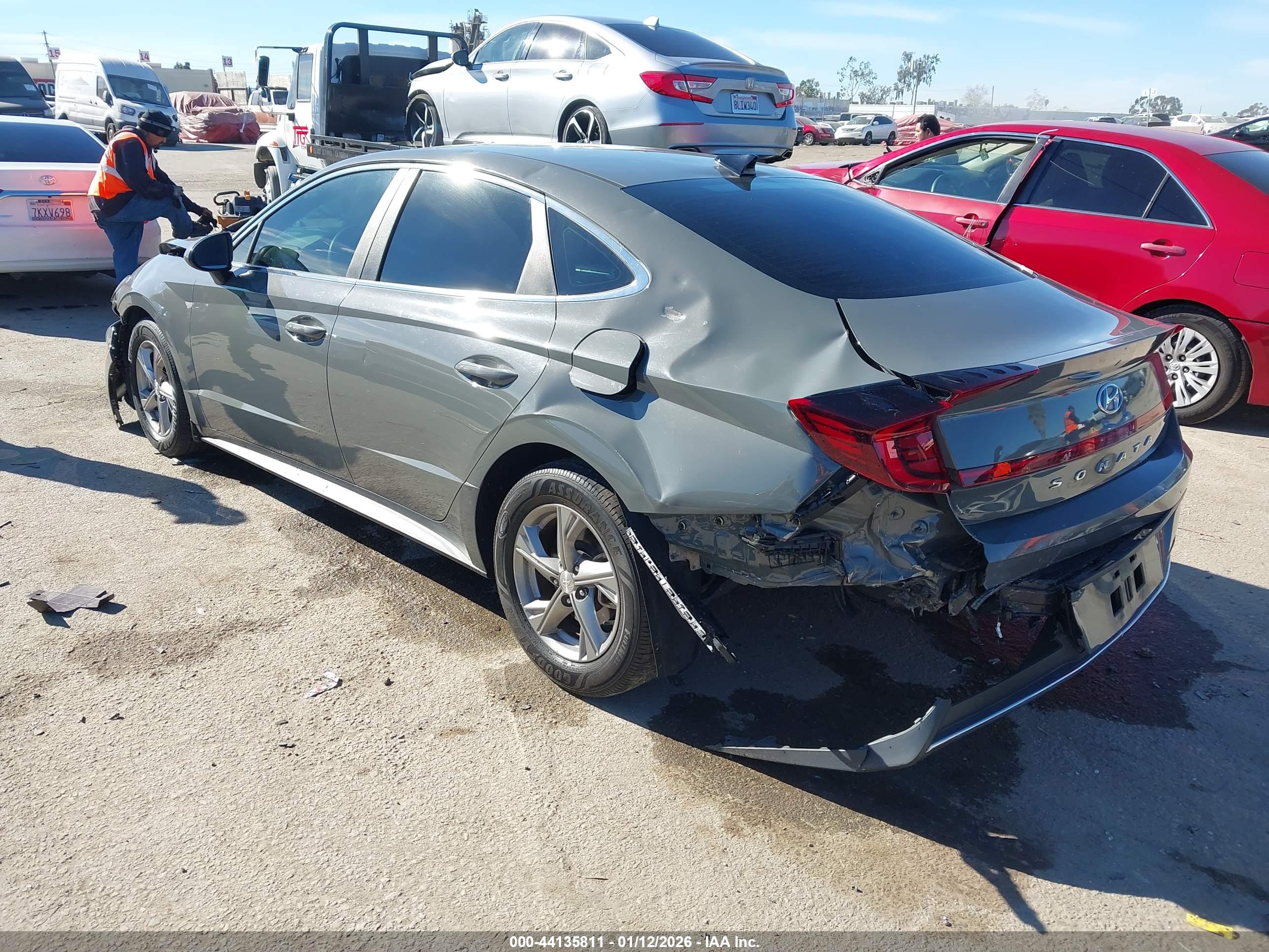 HYUNDAI SONATA image 3