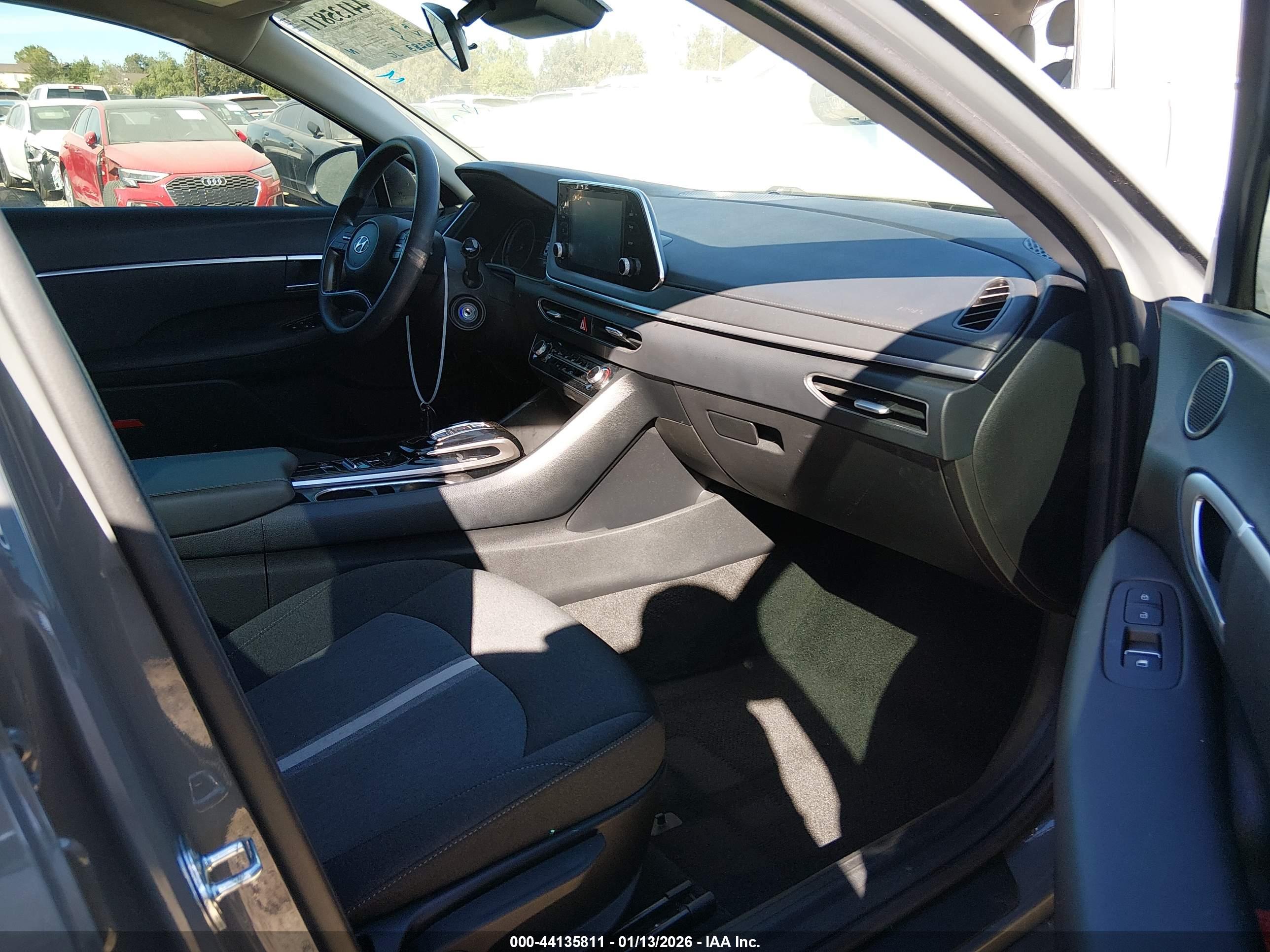 HYUNDAI SONATA image 5