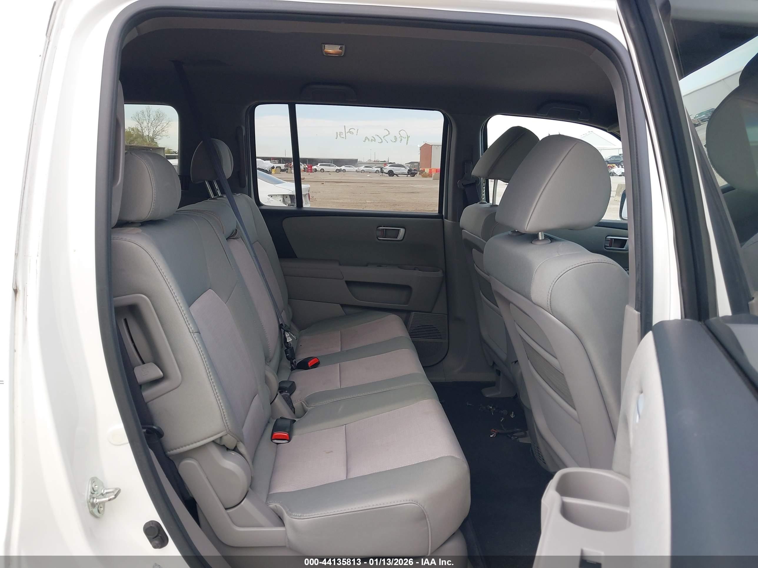 HONDA PILOT image 8