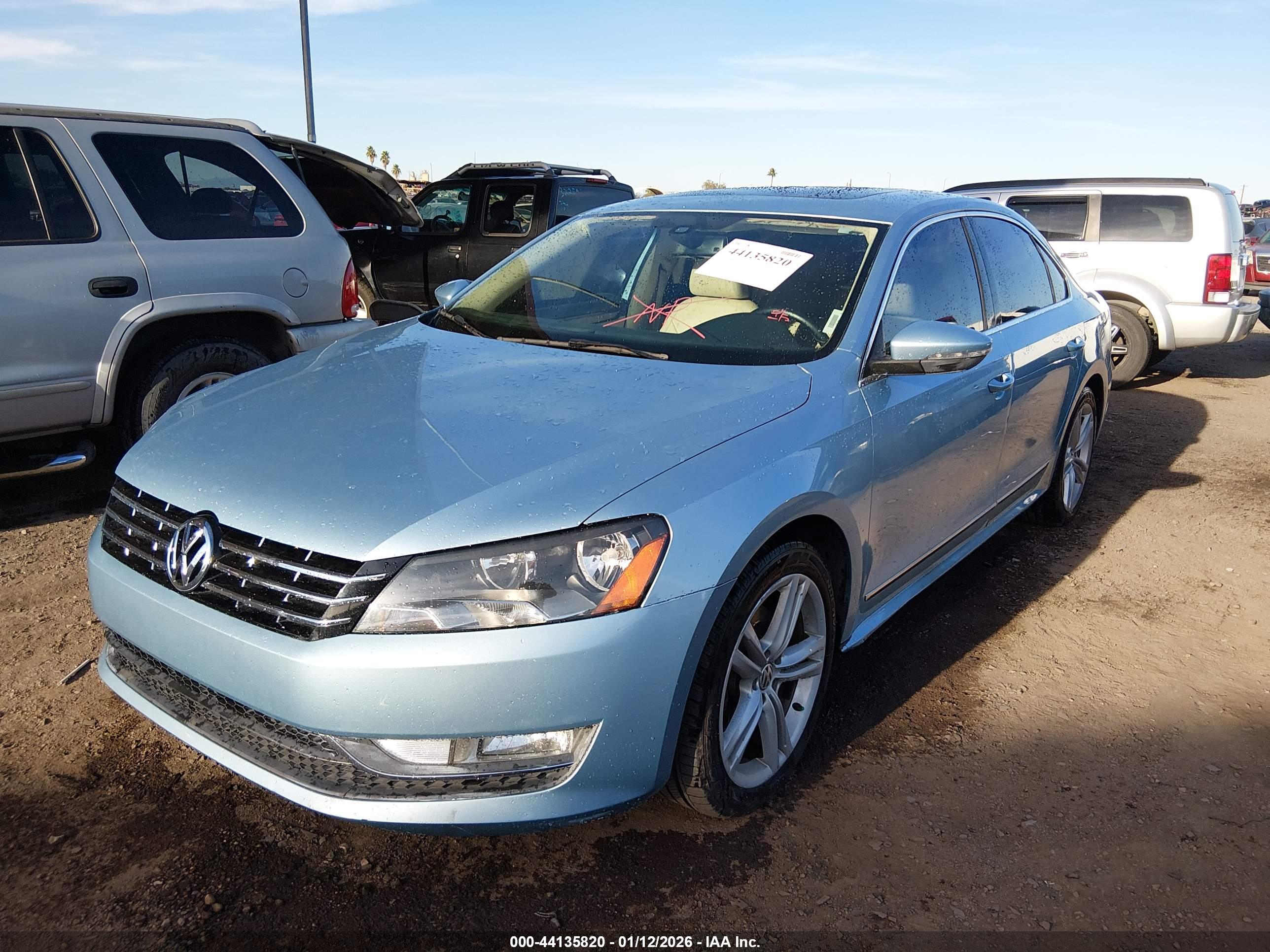 VOLKSWAGEN PASSAT image 2