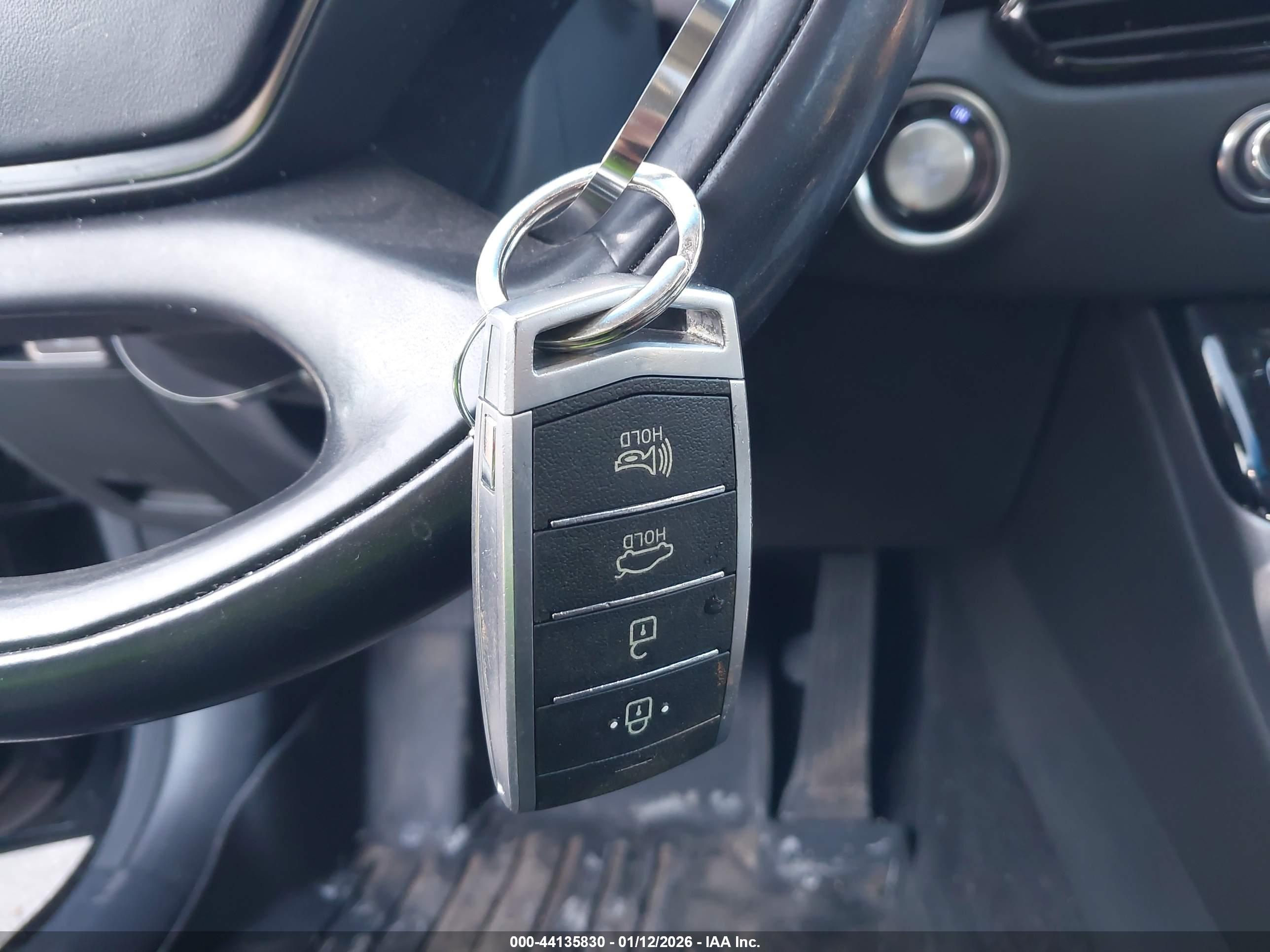 GENESIS G90 image 11
