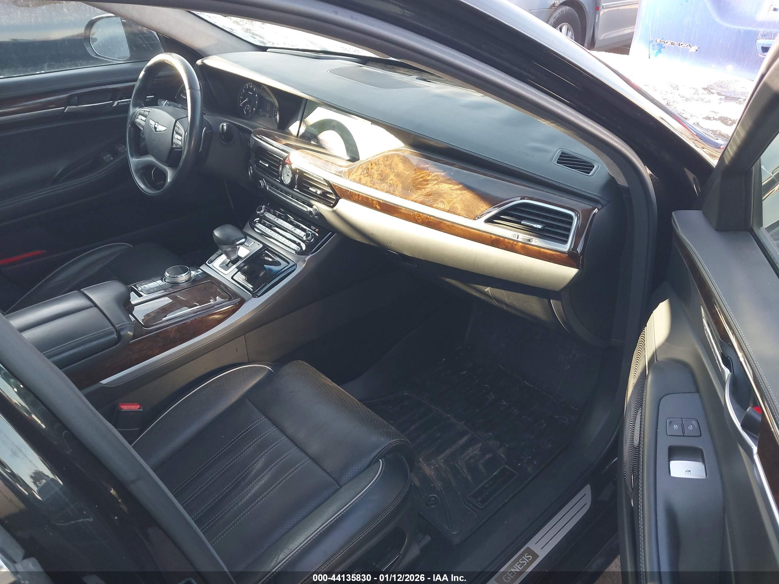 GENESIS G90 image 5