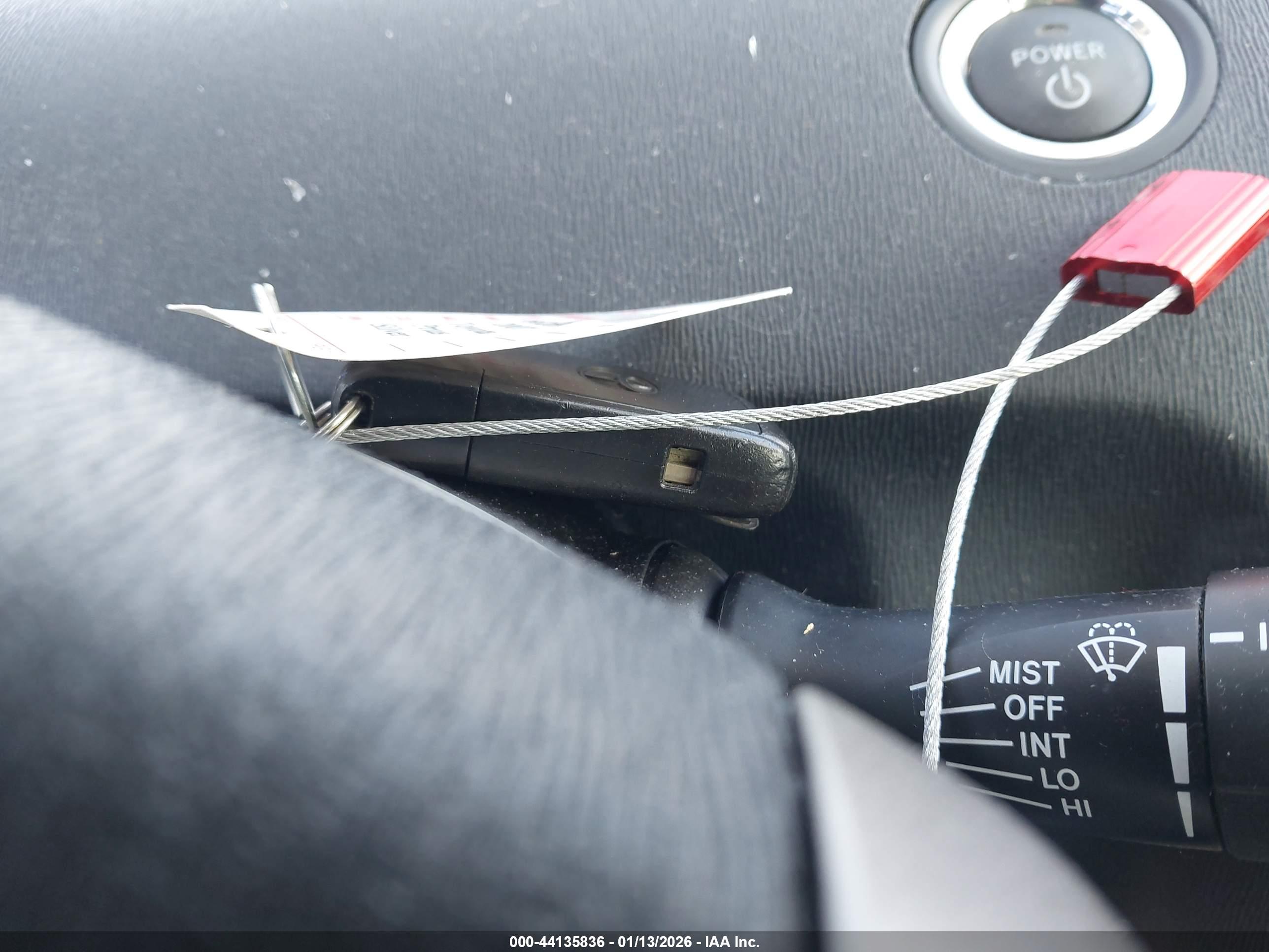 TOYOTA PRIUS image 11
