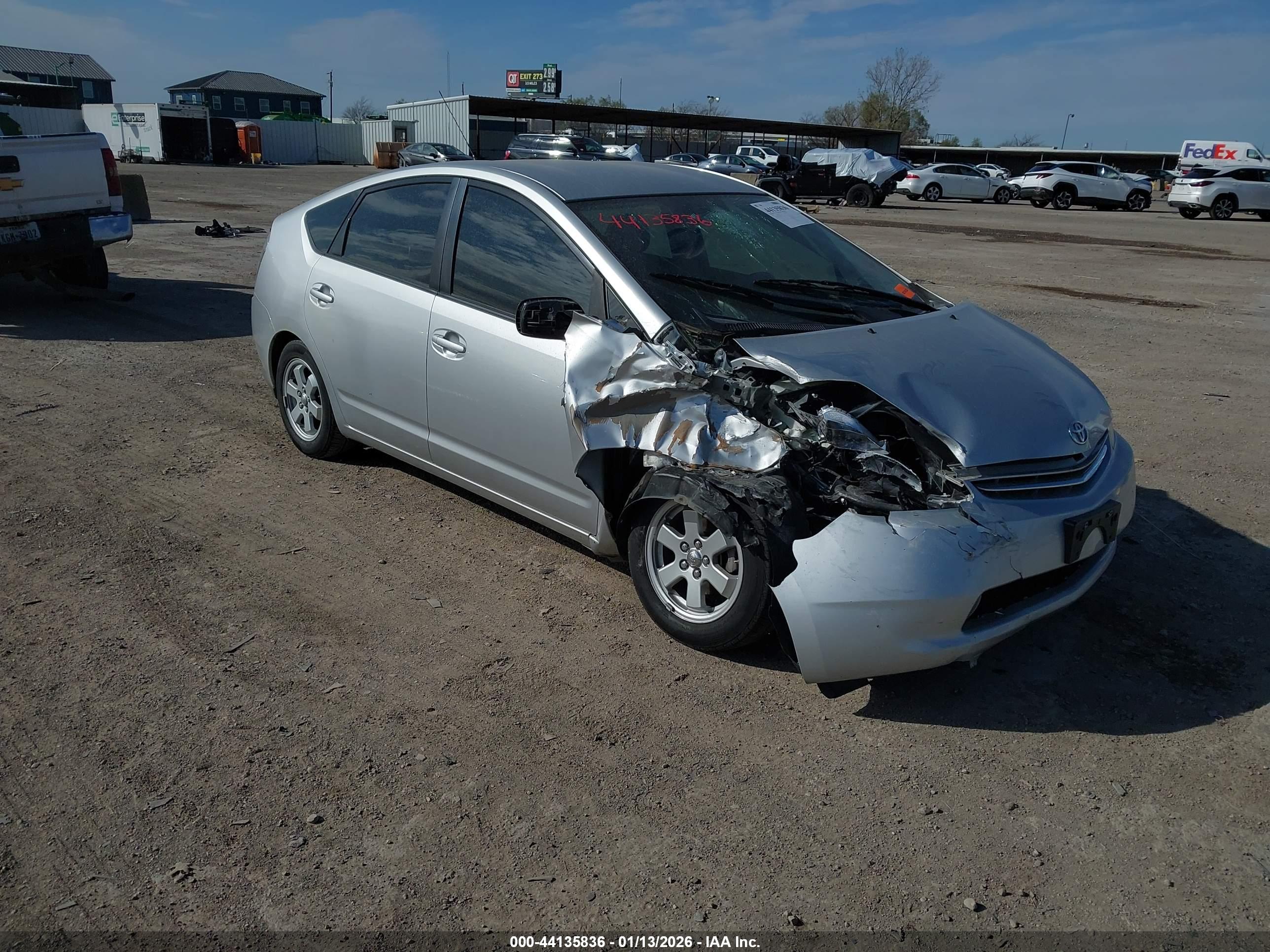 TOYOTA PRIUS image 6