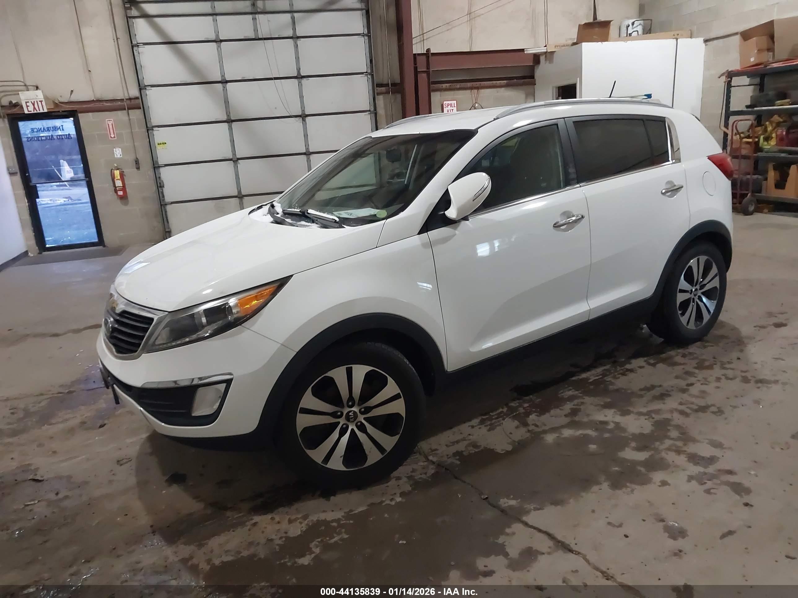 KIA SPORTAGE image 2