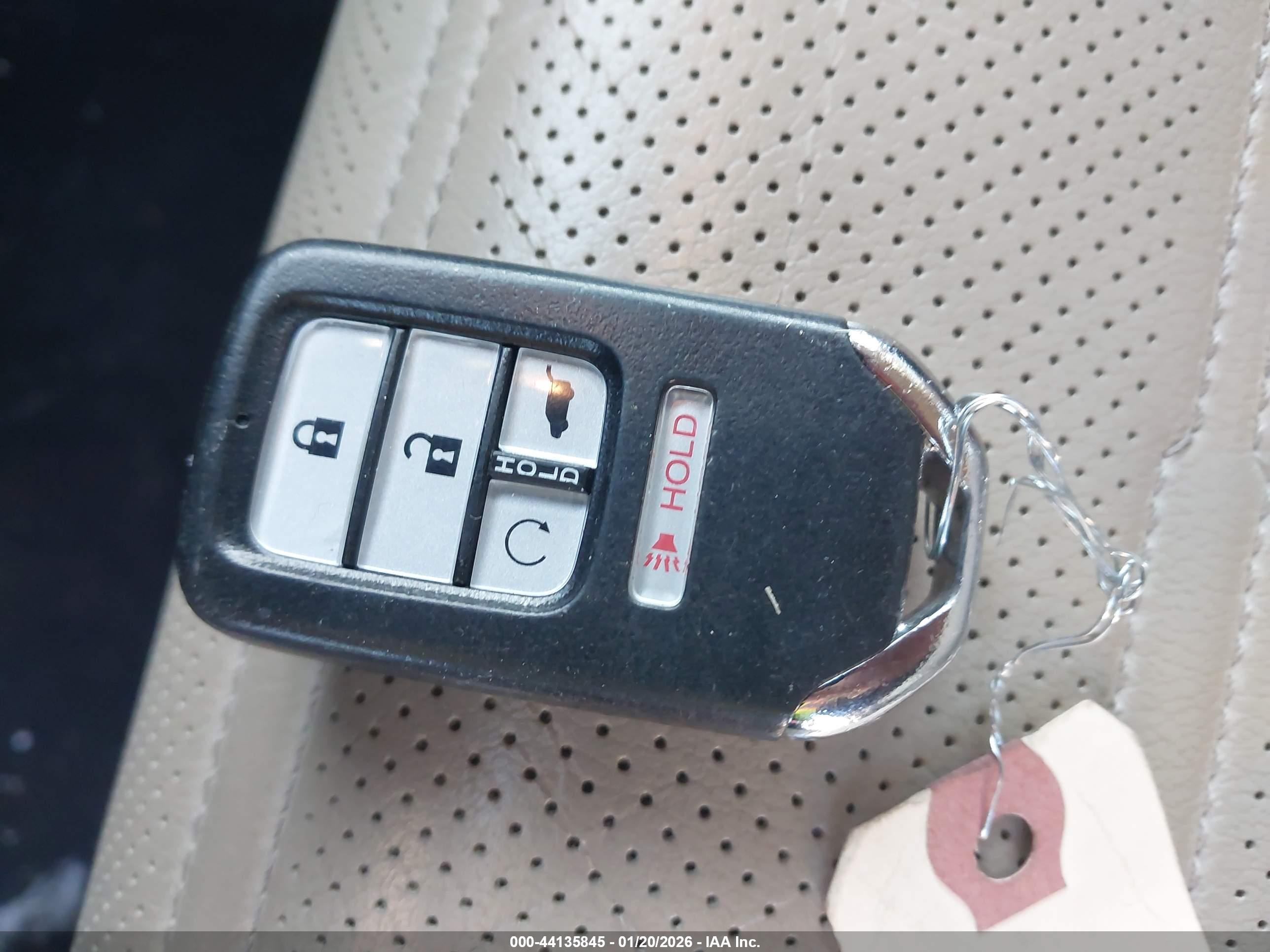 HONDA CR-V image 11