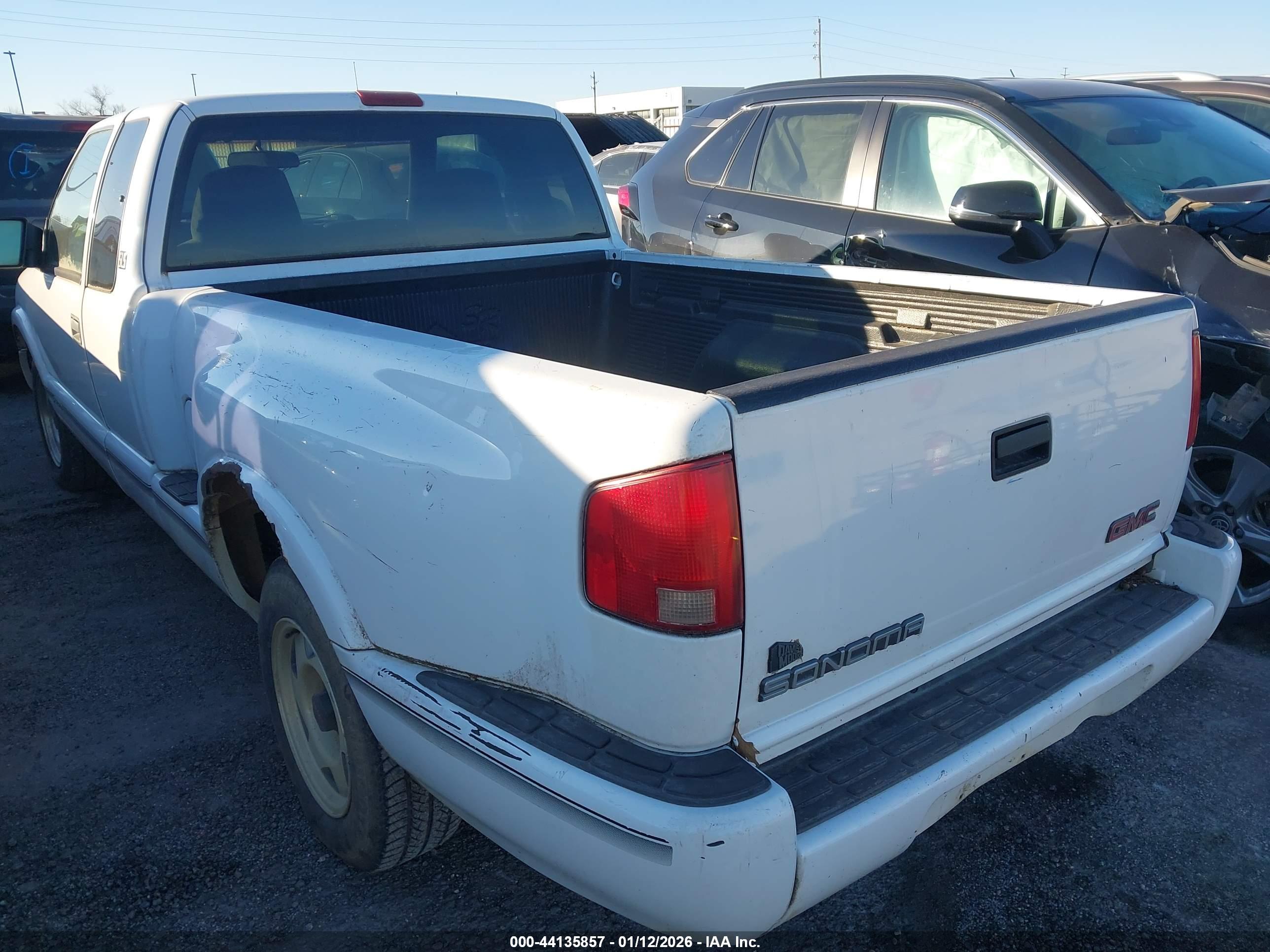 GMC SONOMA image 3