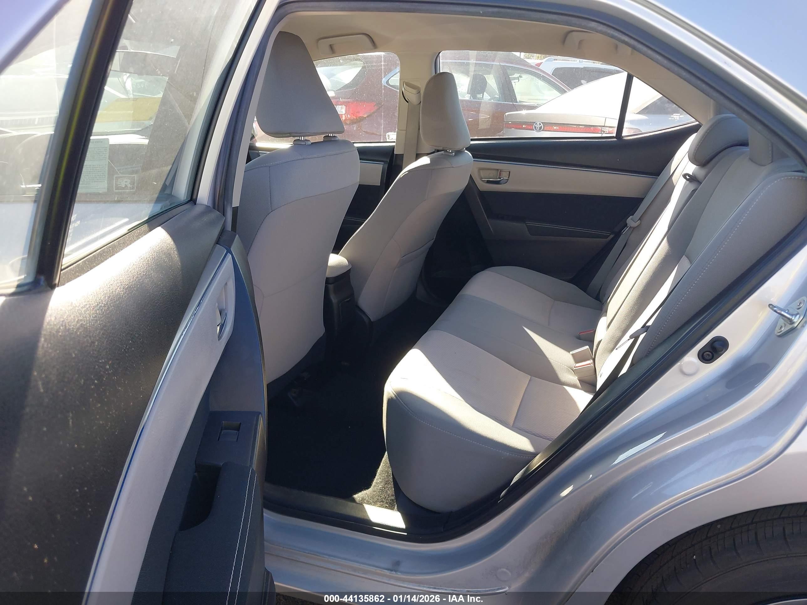 TOYOTA COROLLA image 8