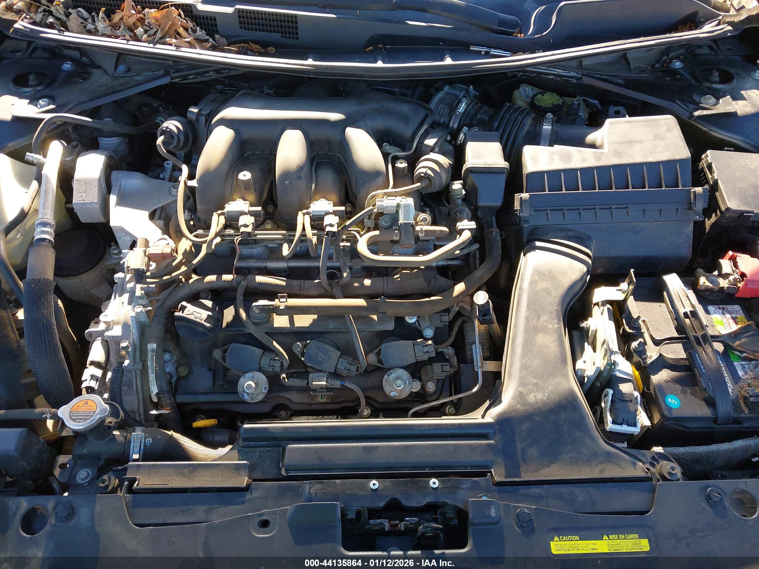 NISSAN MAXIMA image 10