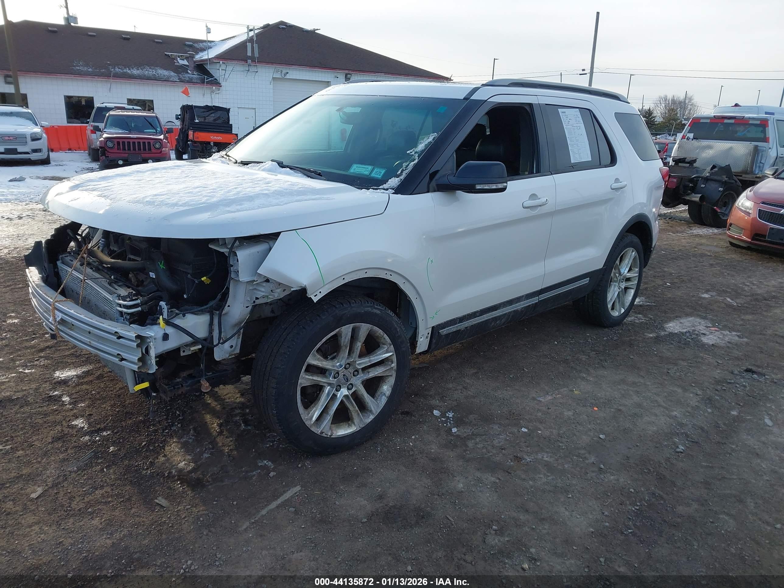 FORD EXPLORER image 2