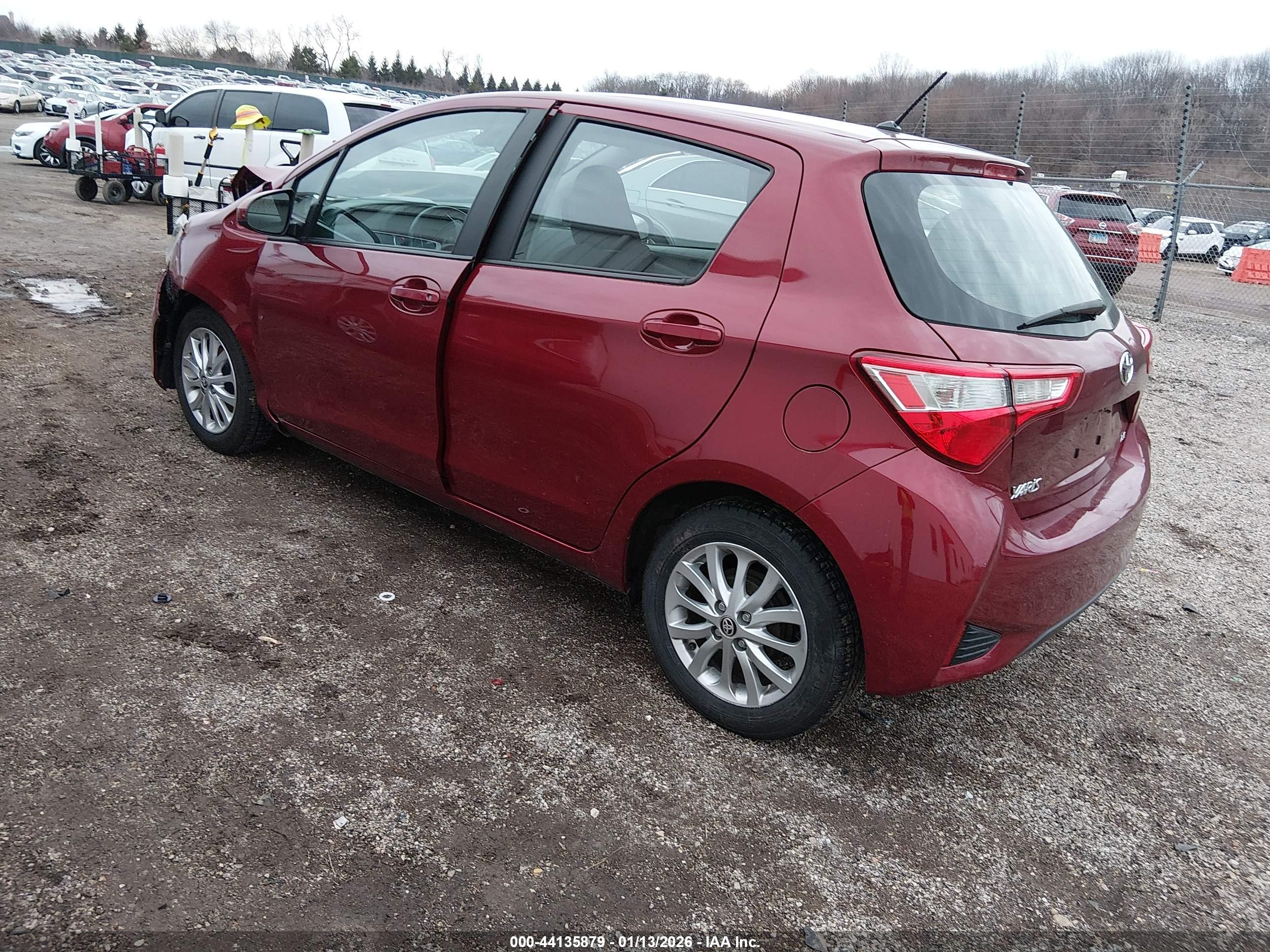 TOYOTA YARIS image 3