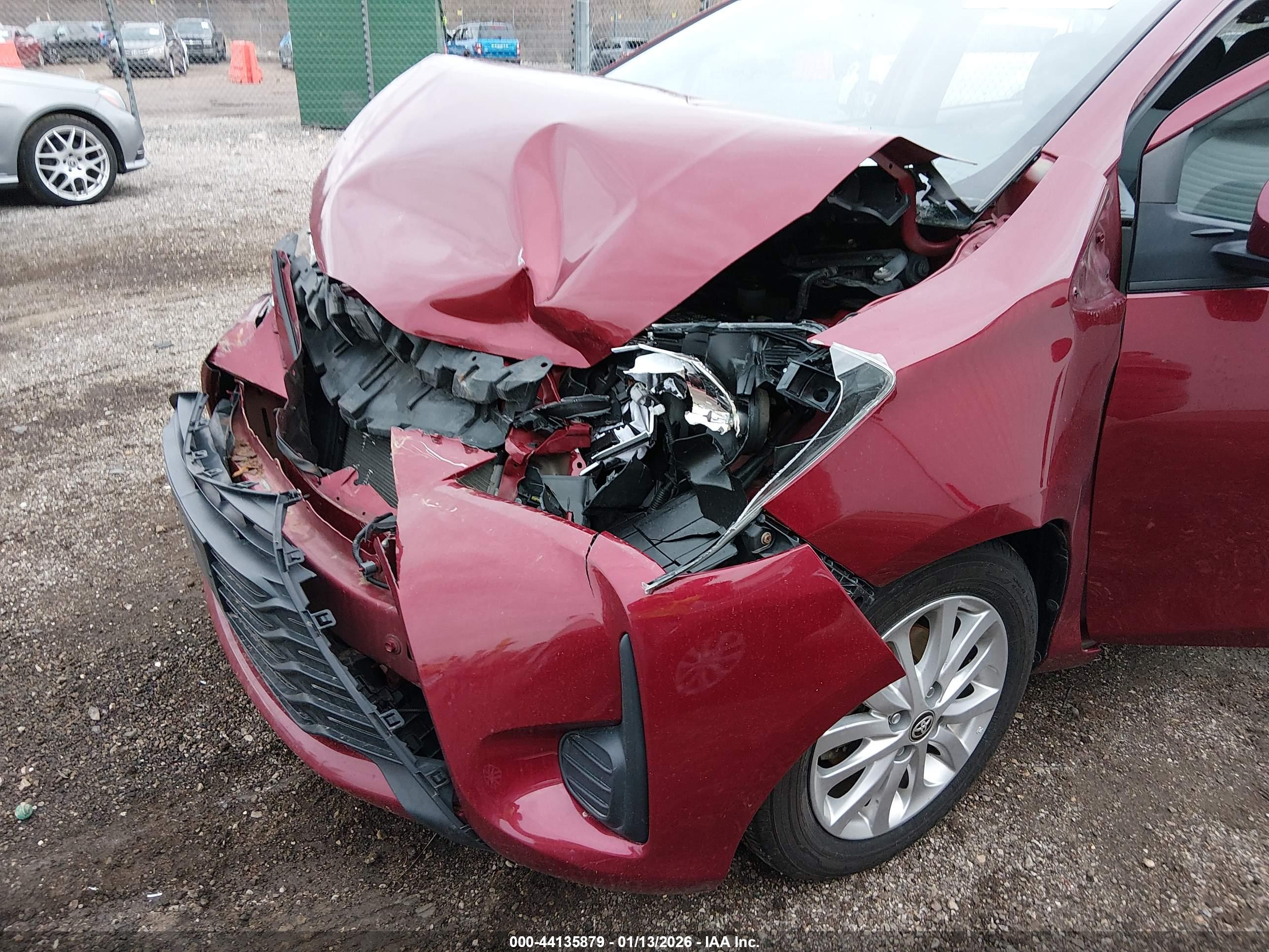 TOYOTA YARIS image 6
