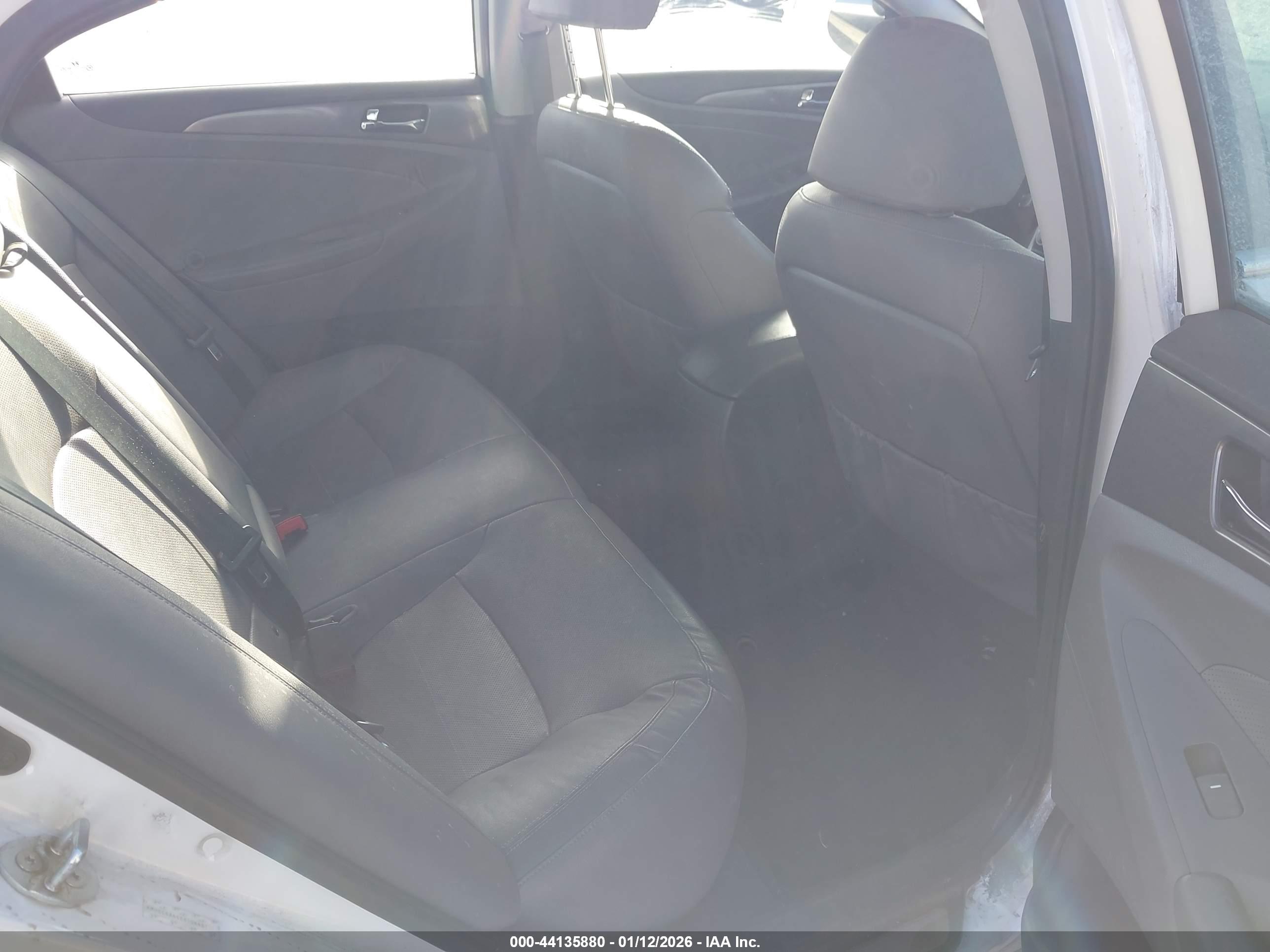 HYUNDAI SONATA image 8
