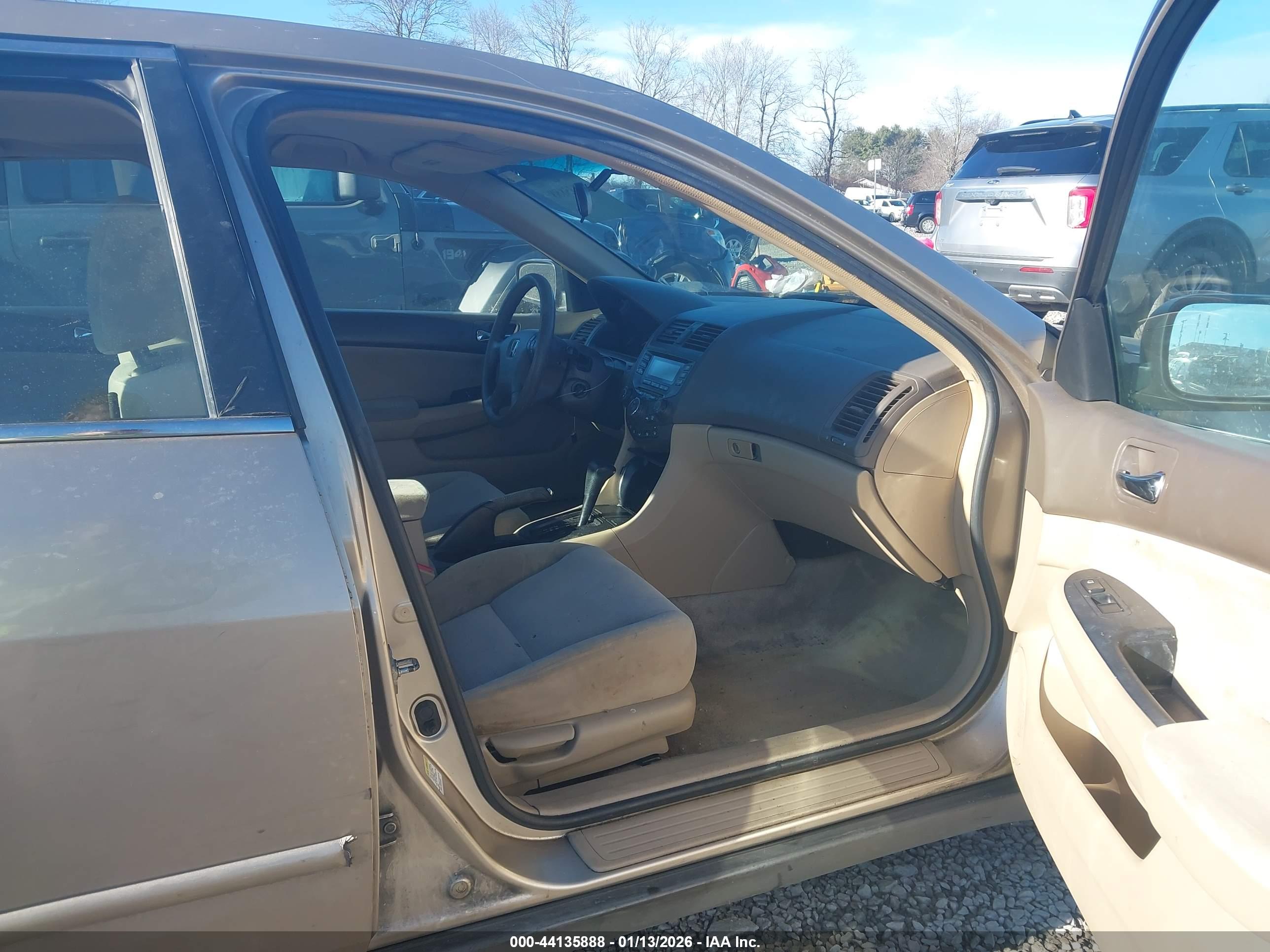 HONDA ACCORD image 5