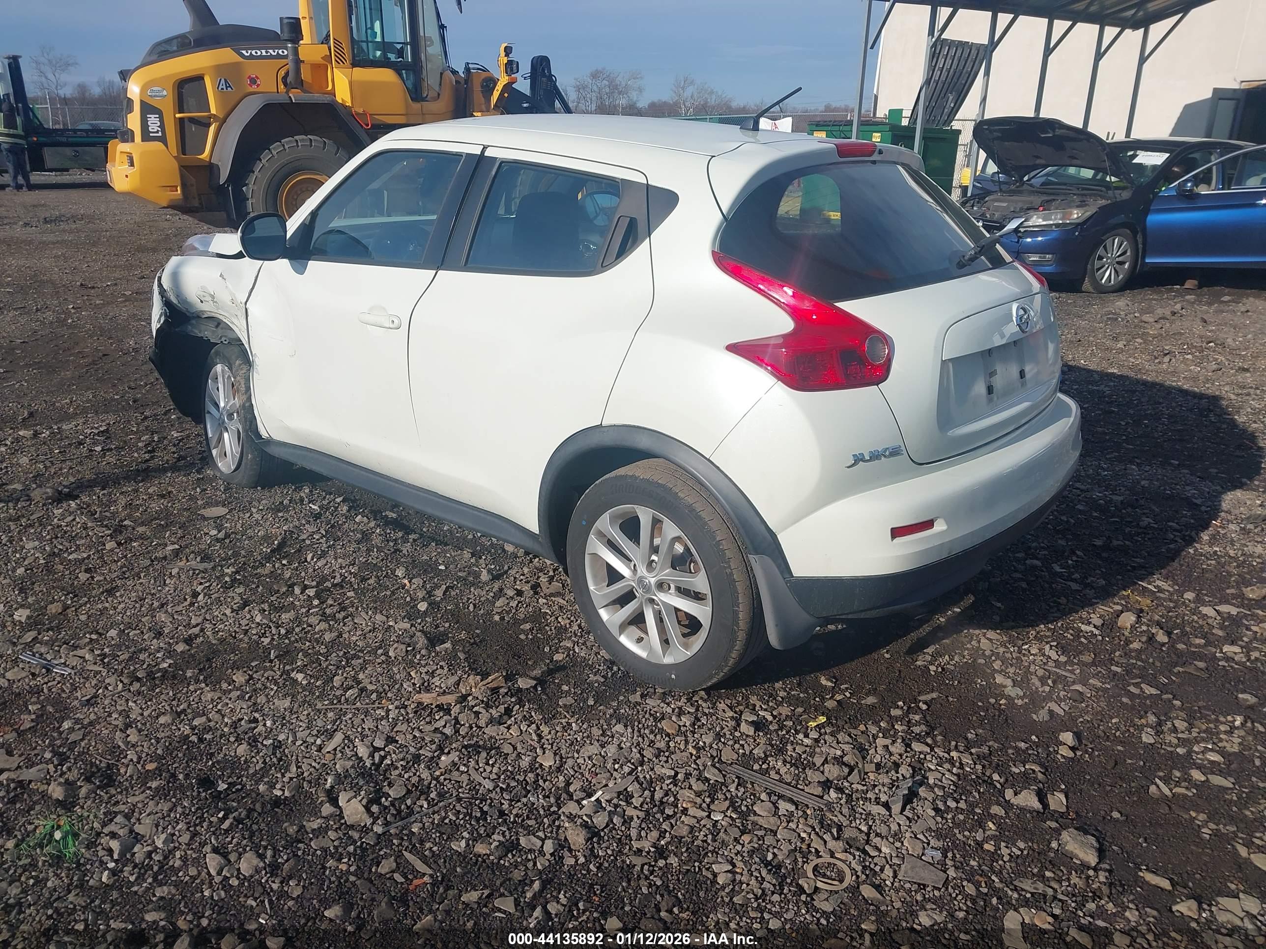 NISSAN JUKE image 3