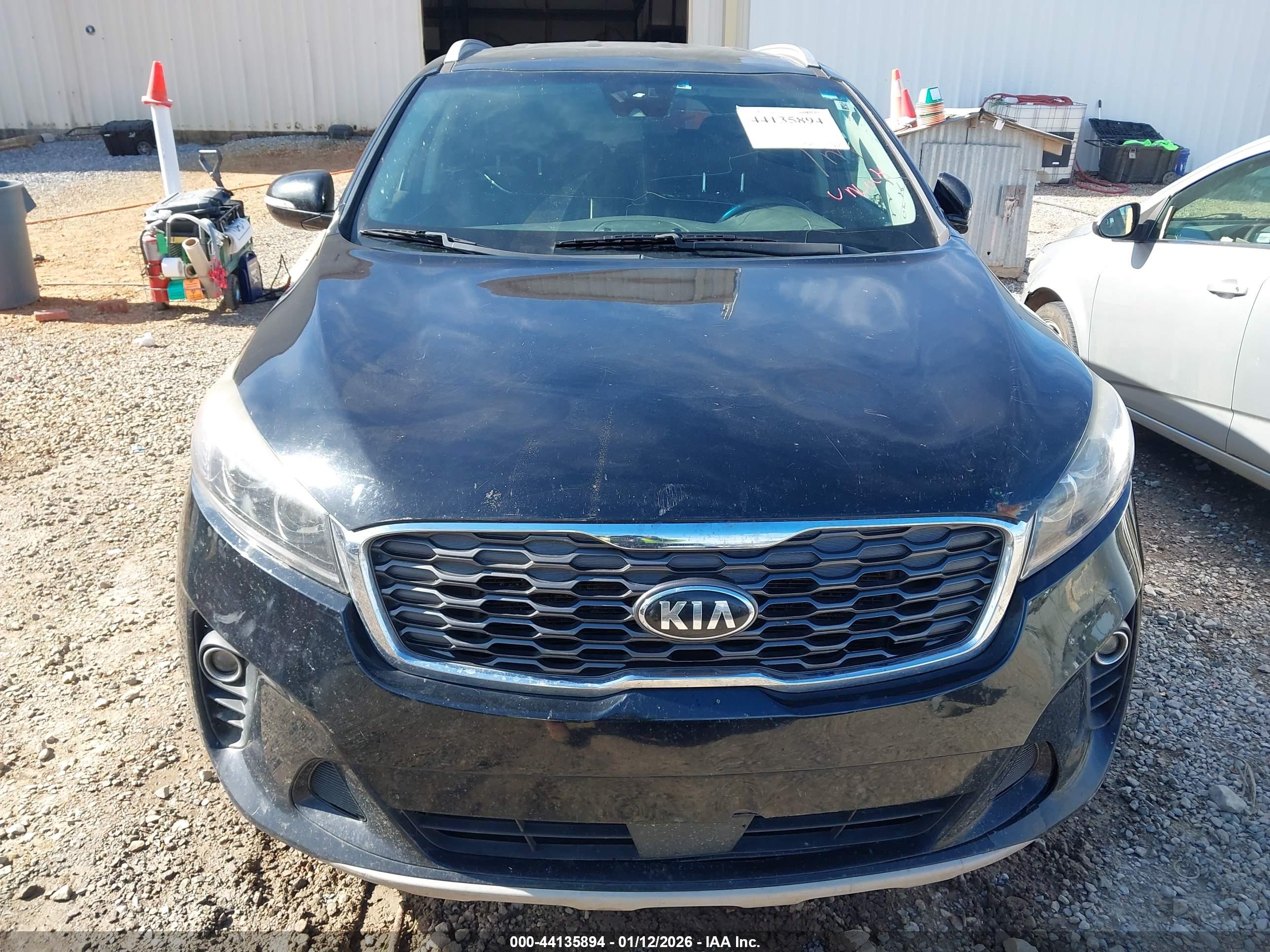 KIA SORENTO image 6