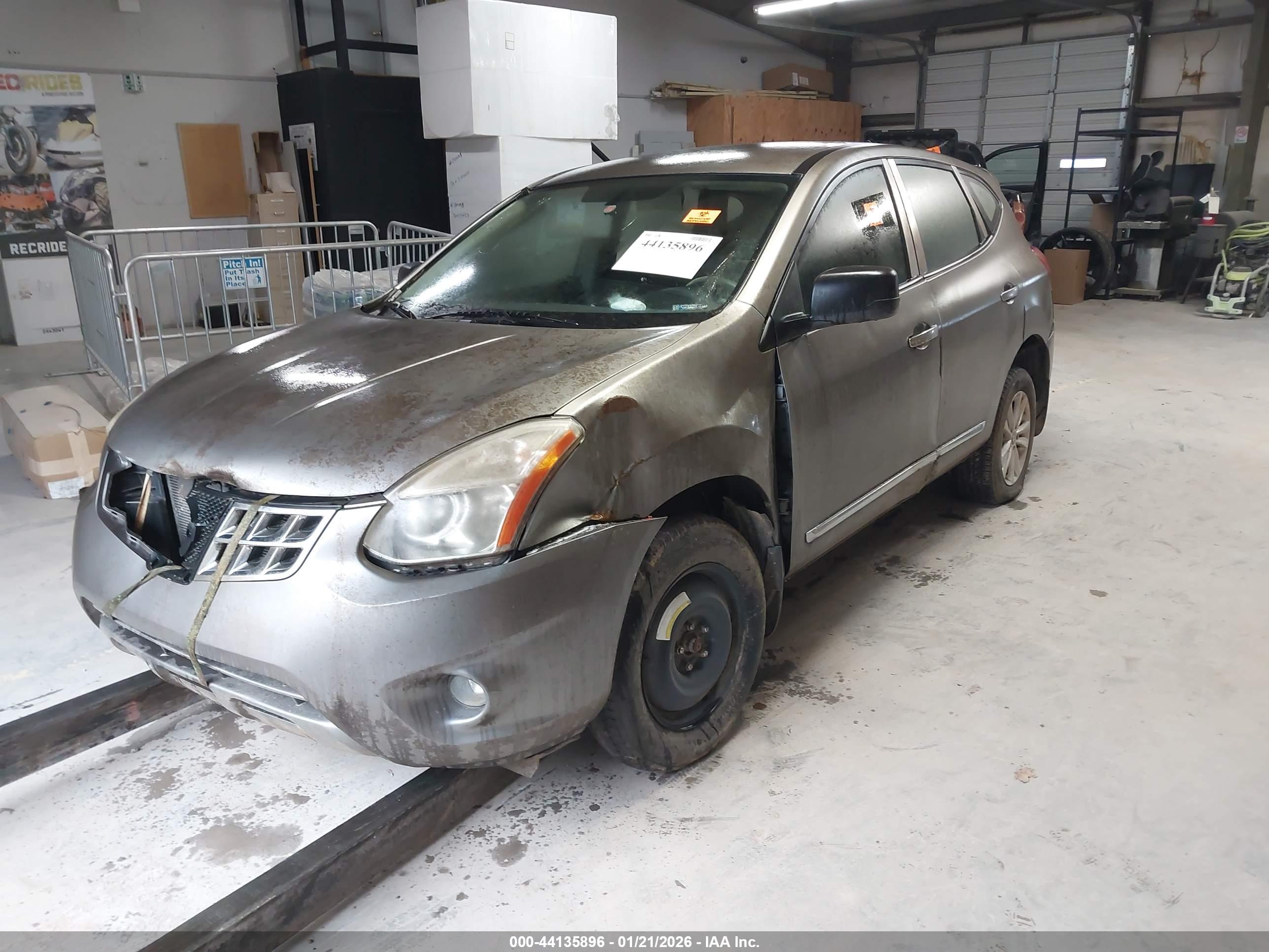 NISSAN ROGUE image 2