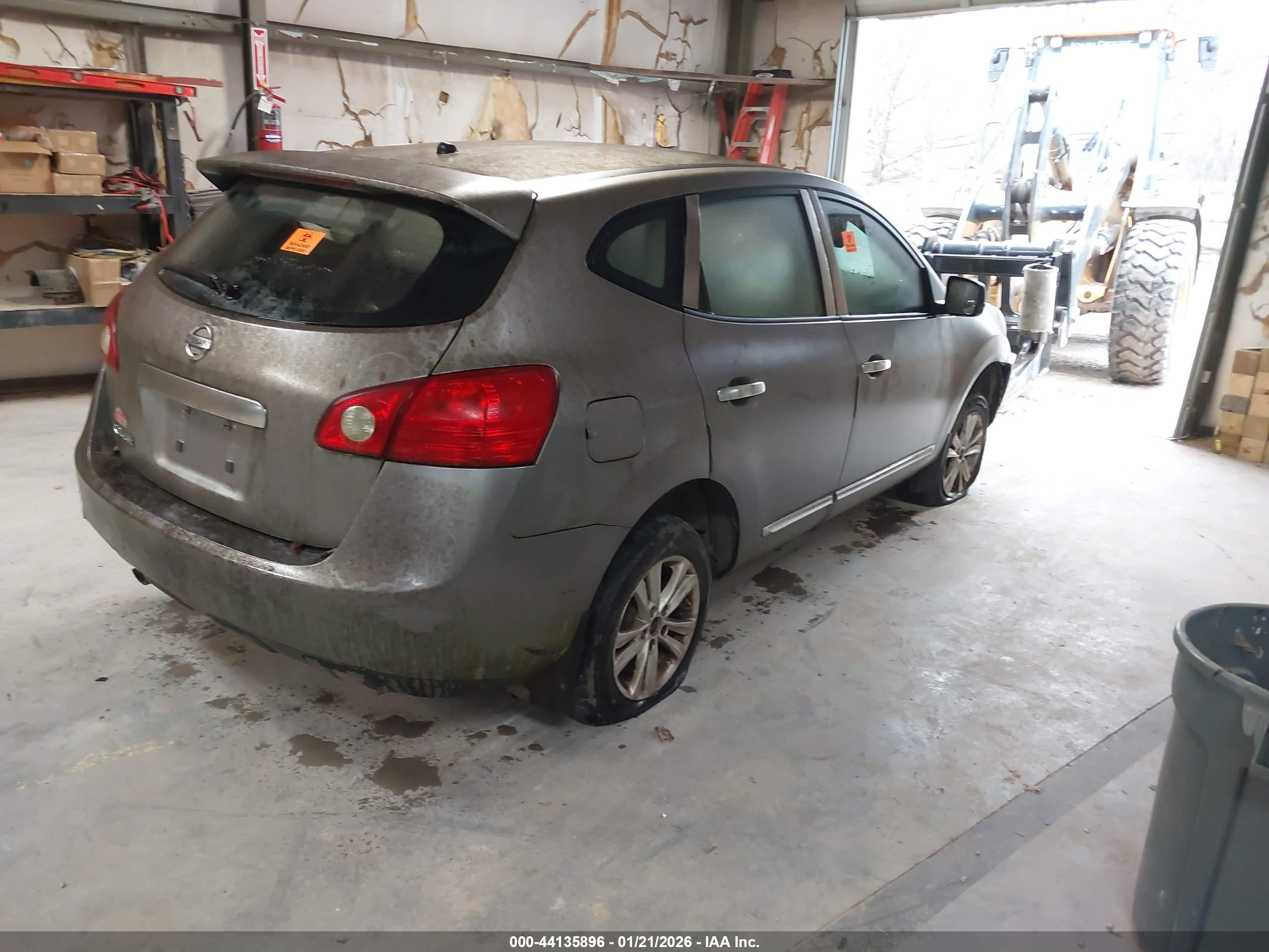 NISSAN ROGUE image 4