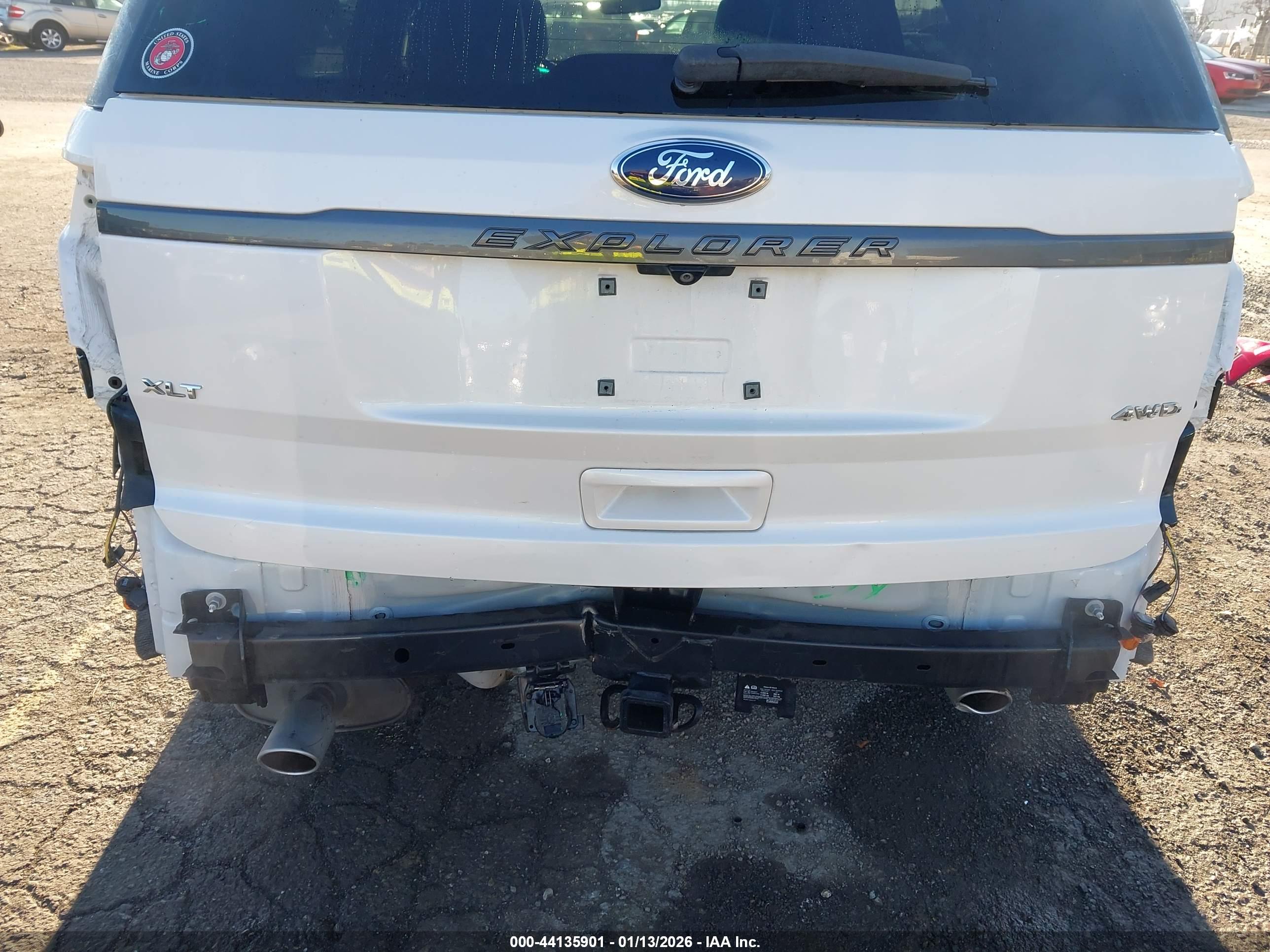 FORD EXPLORER image 6