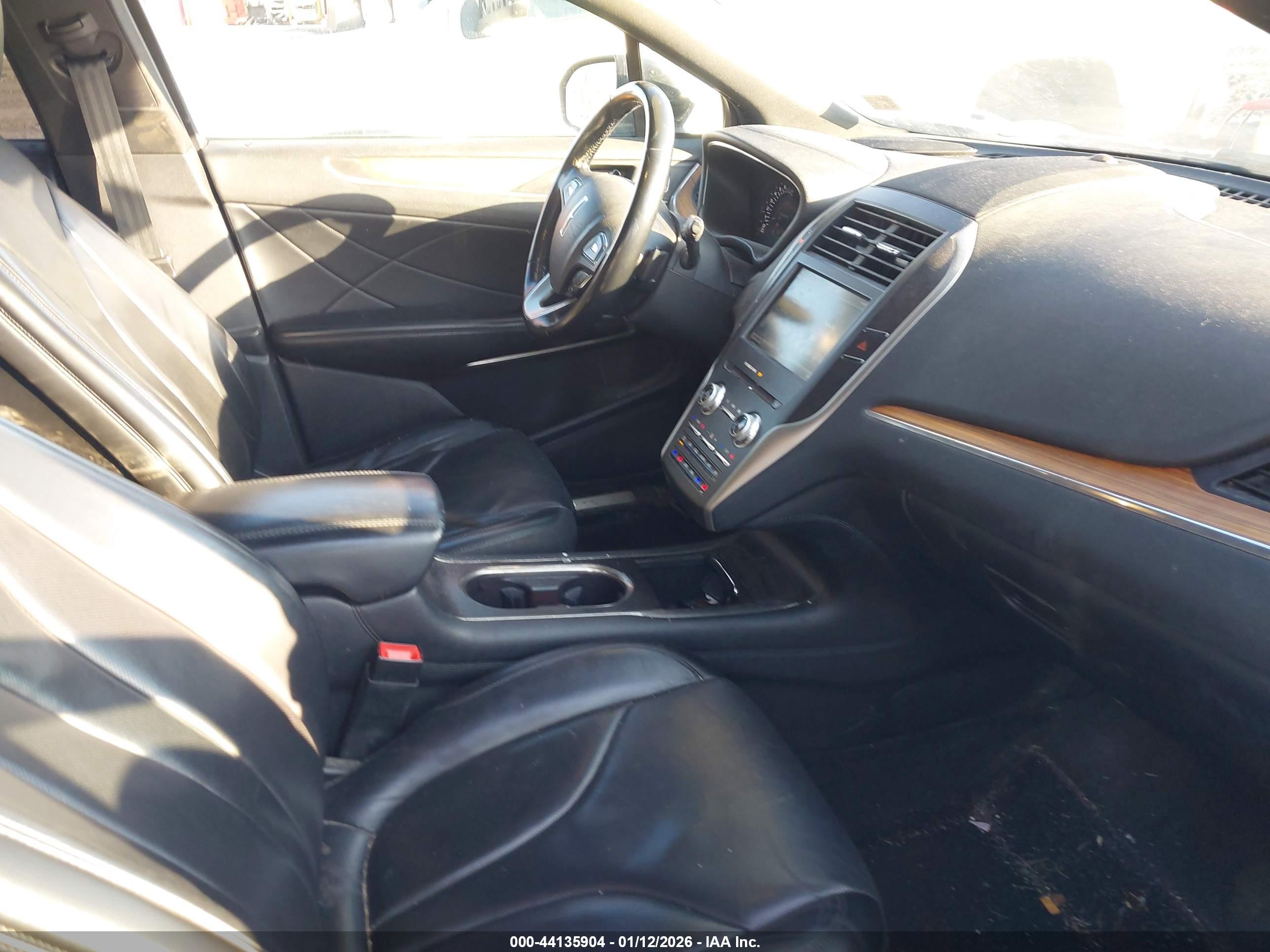 LINCOLN MKC image 5