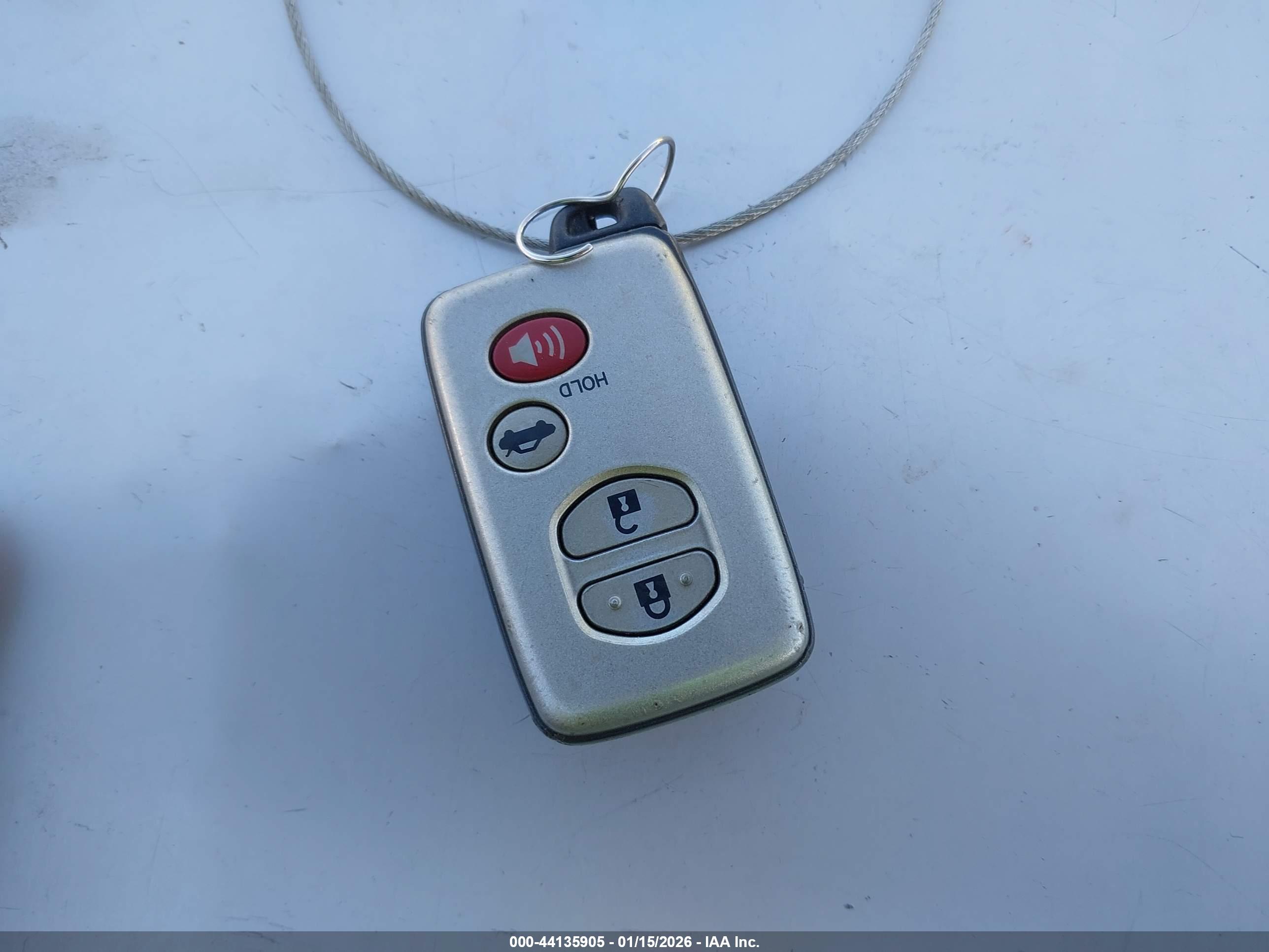 TOYOTA CAMRY image 11