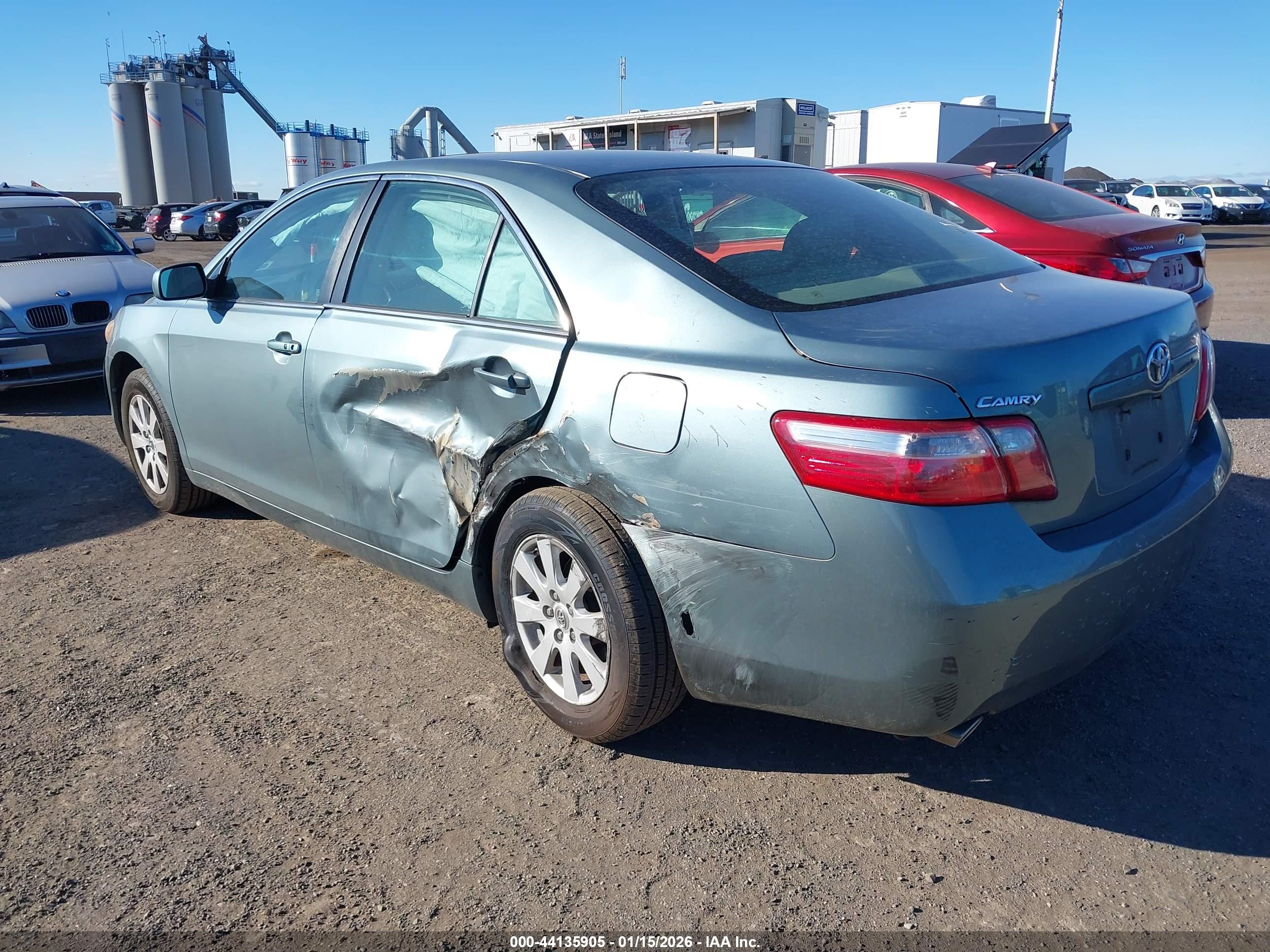 TOYOTA CAMRY image 6