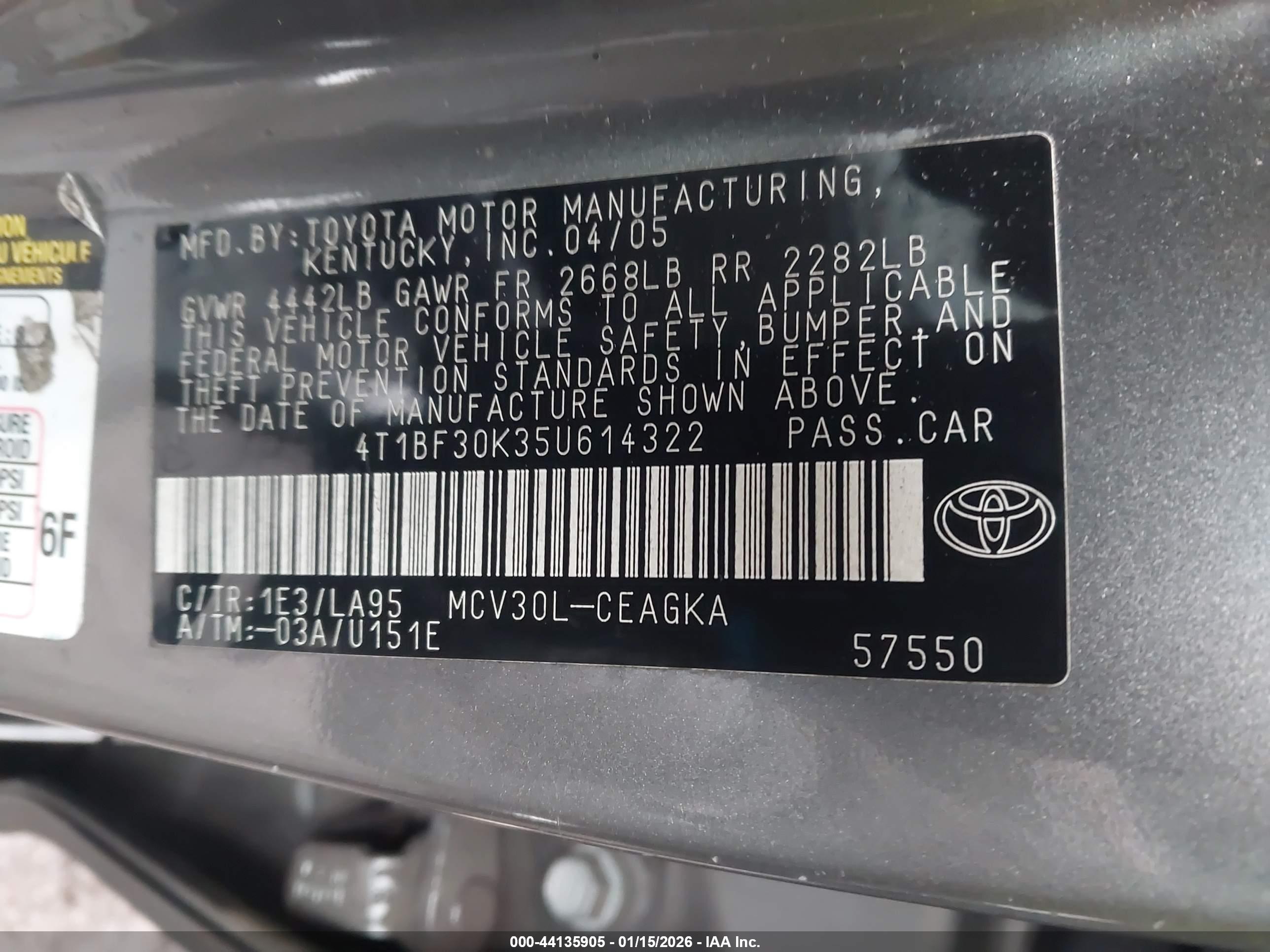 TOYOTA CAMRY image 9