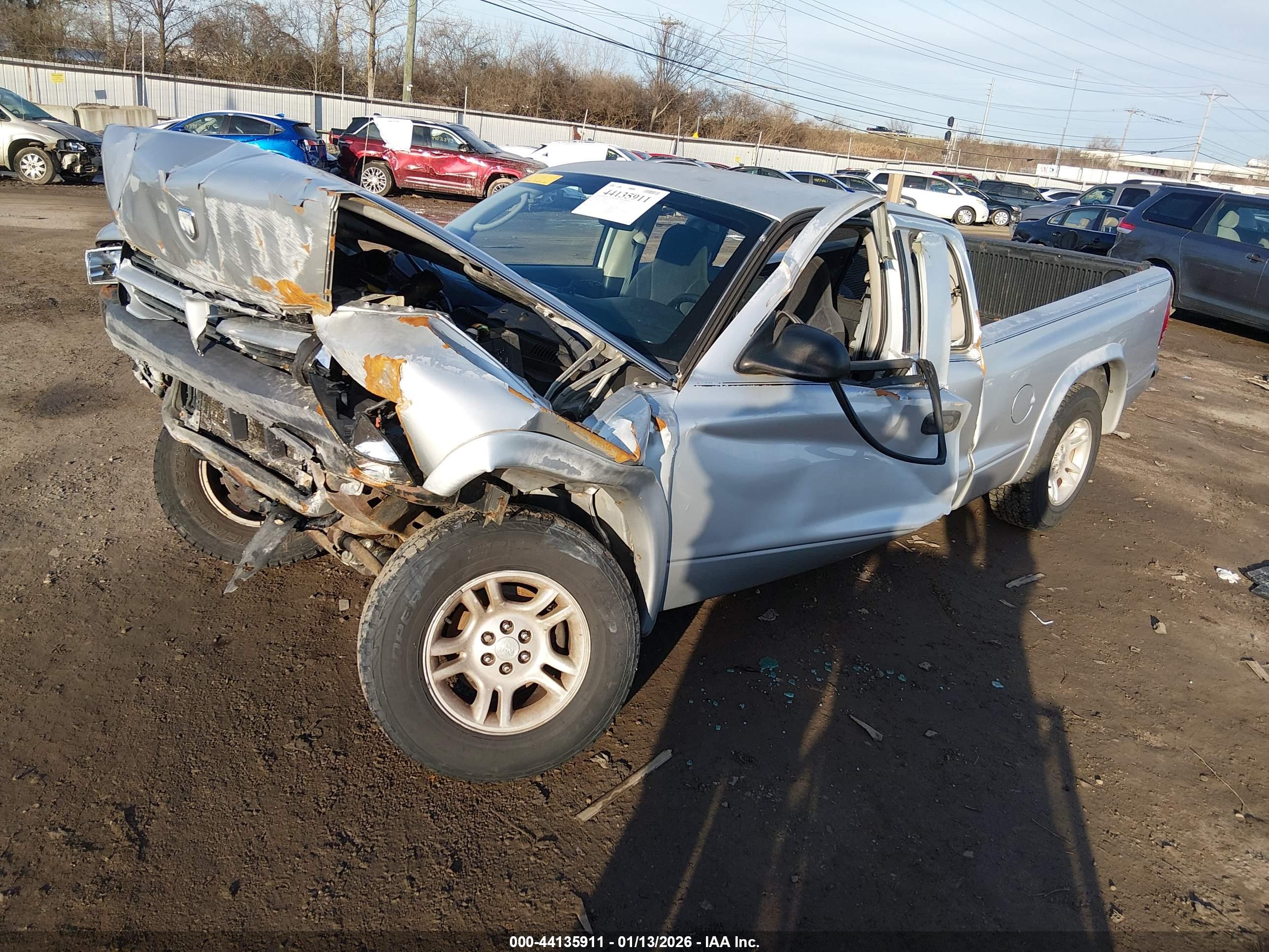 DODGE DAKOTA image 2