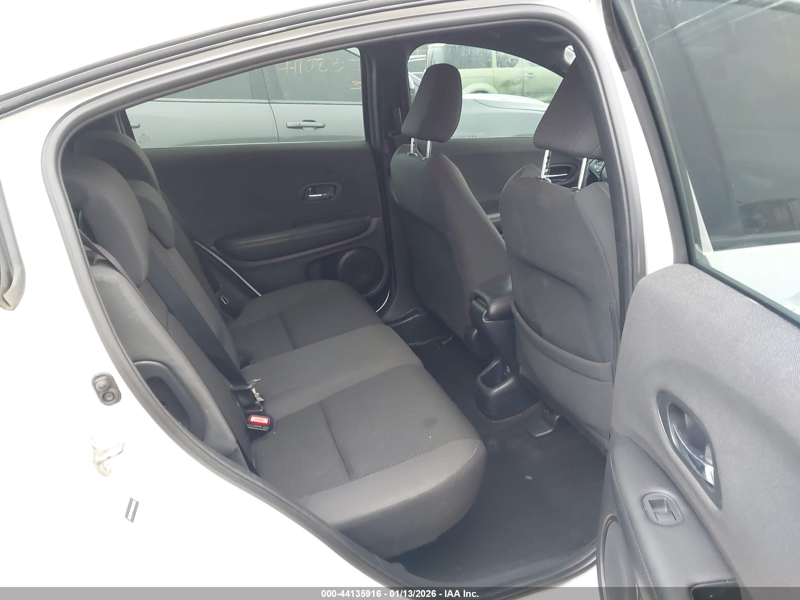 HONDA HR-V image 8