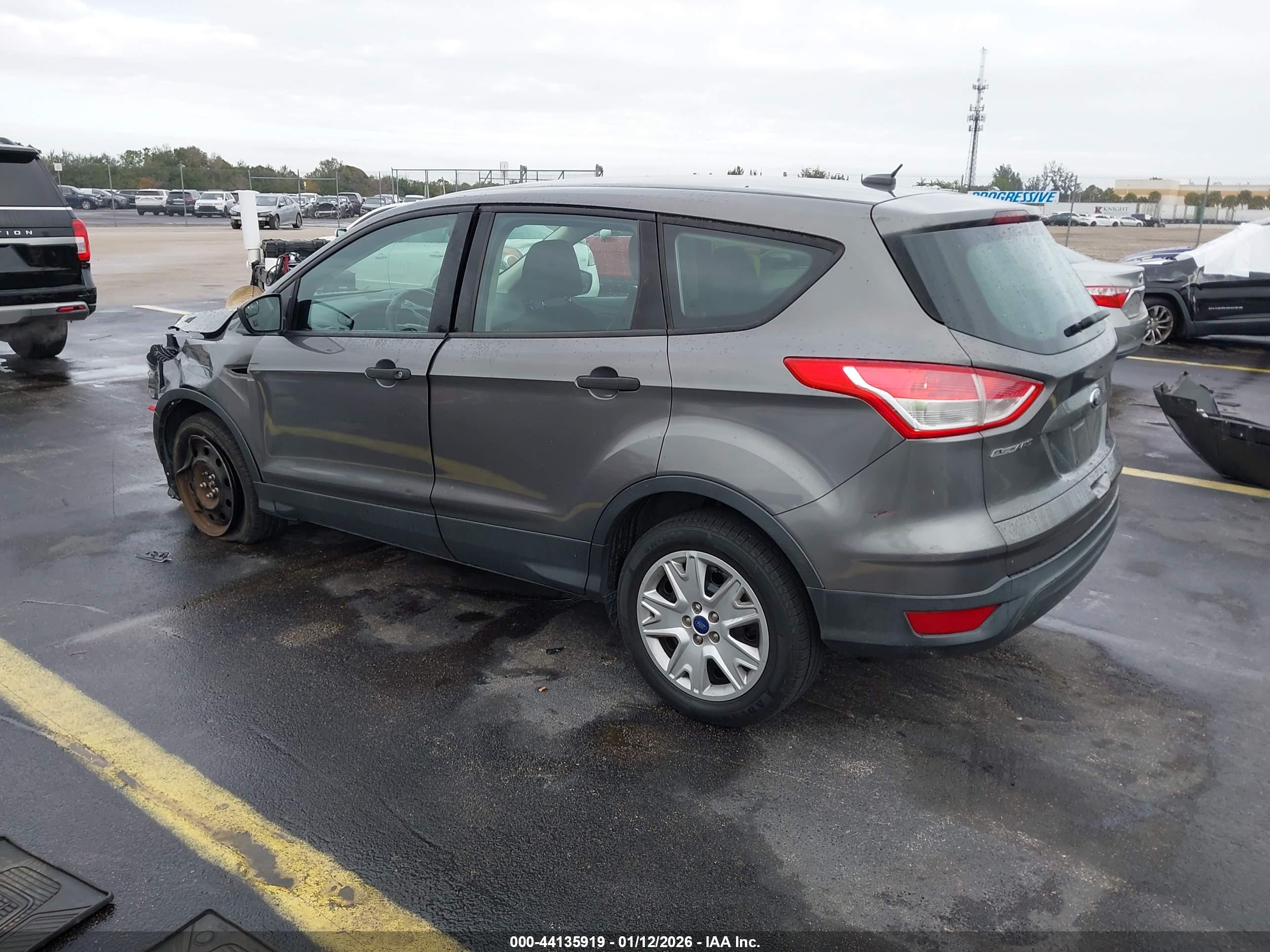 FORD ESCAPE image 3