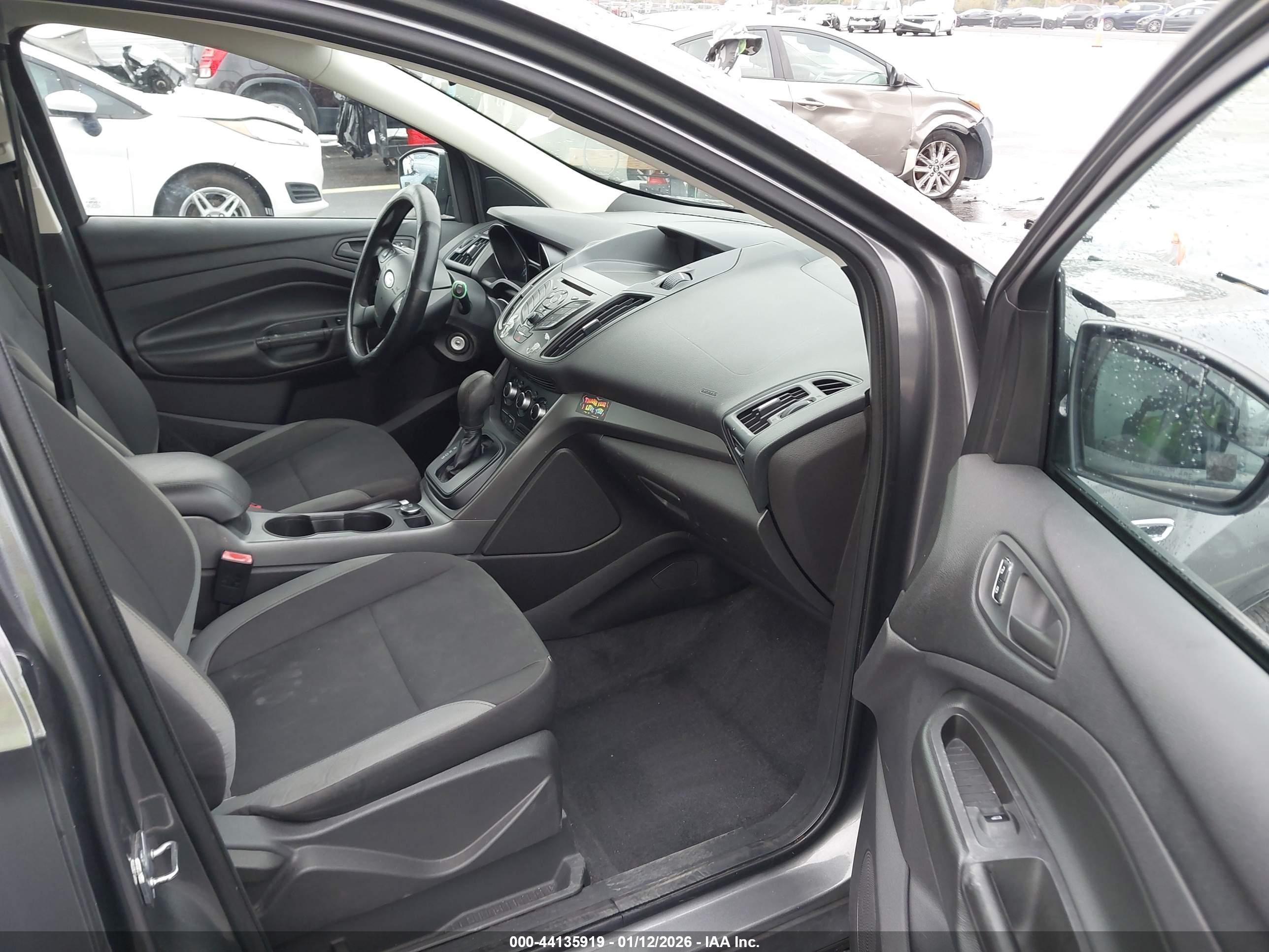 FORD ESCAPE image 5