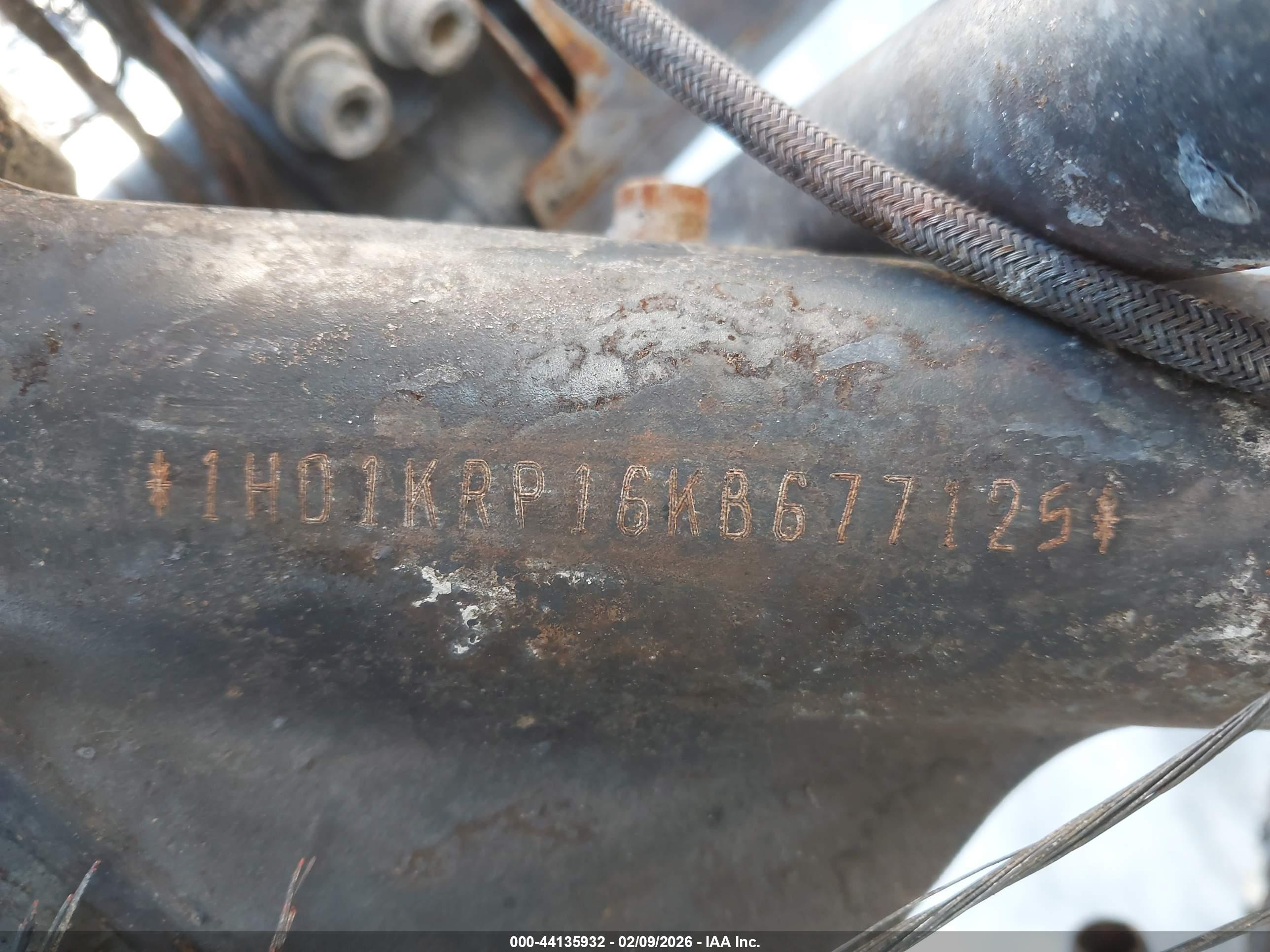 HARLEY-DAVIDSON FLHXS image 10