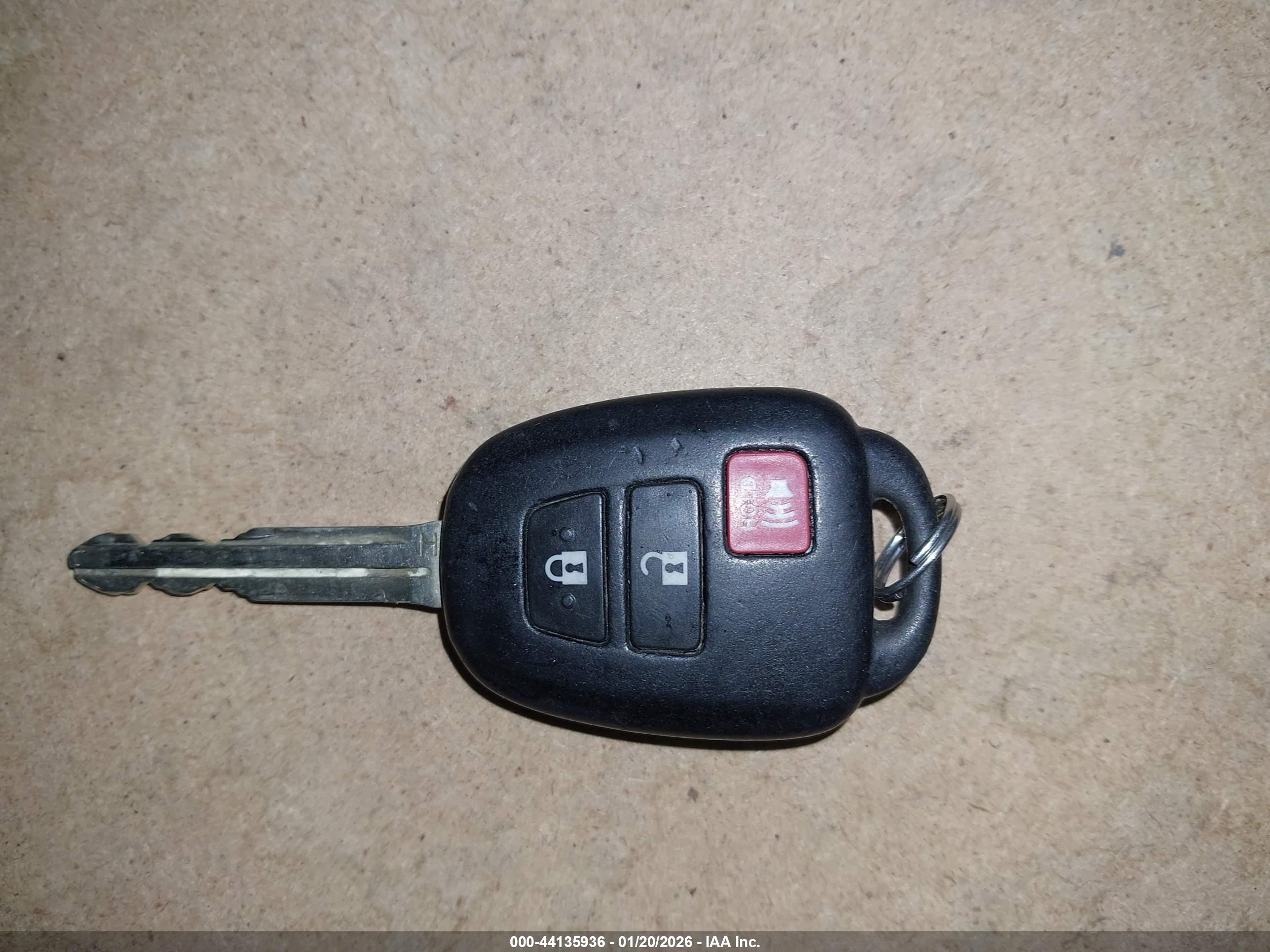 TOYOTA RAV4 image 11