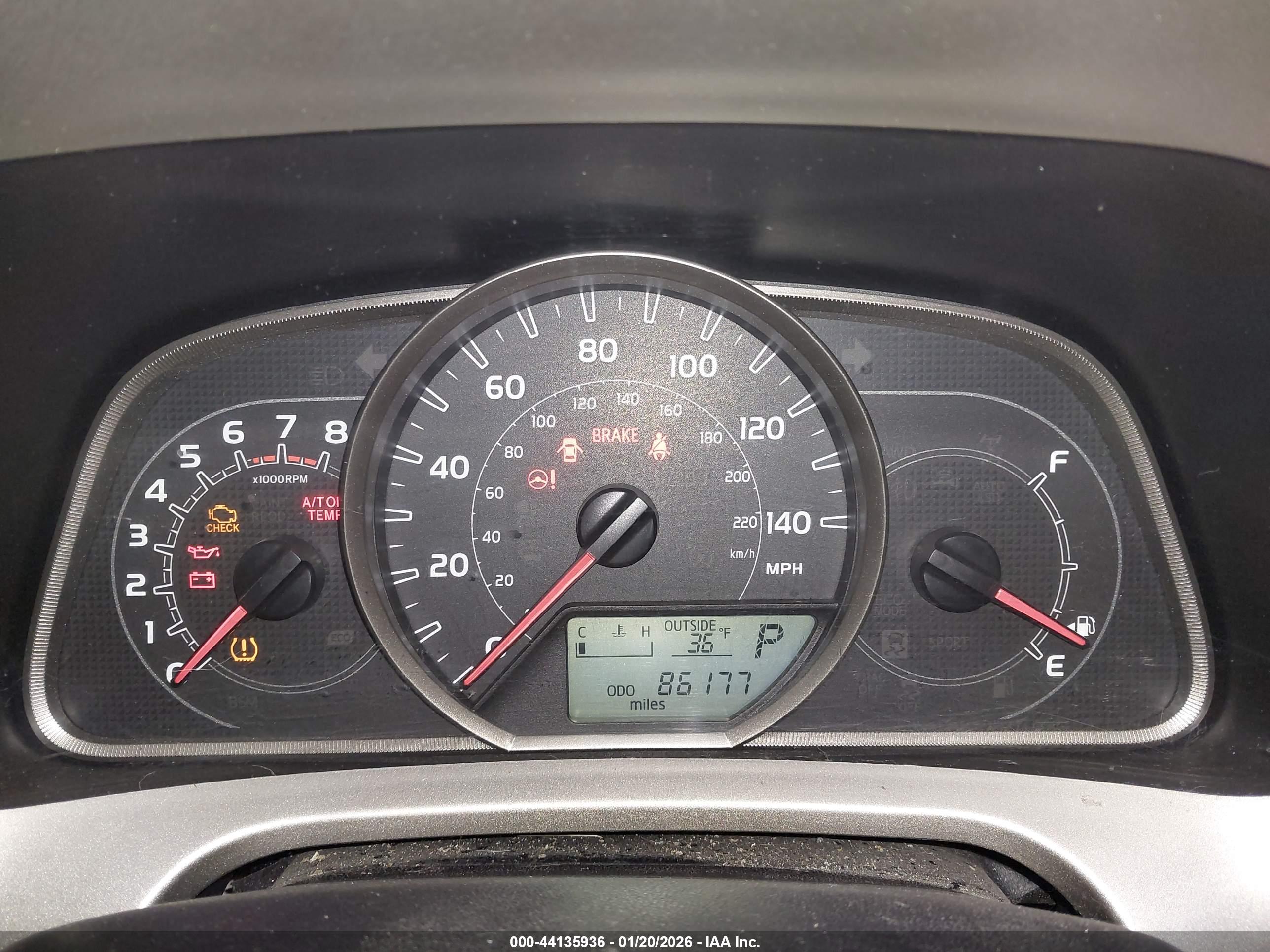 TOYOTA RAV4 image 7
