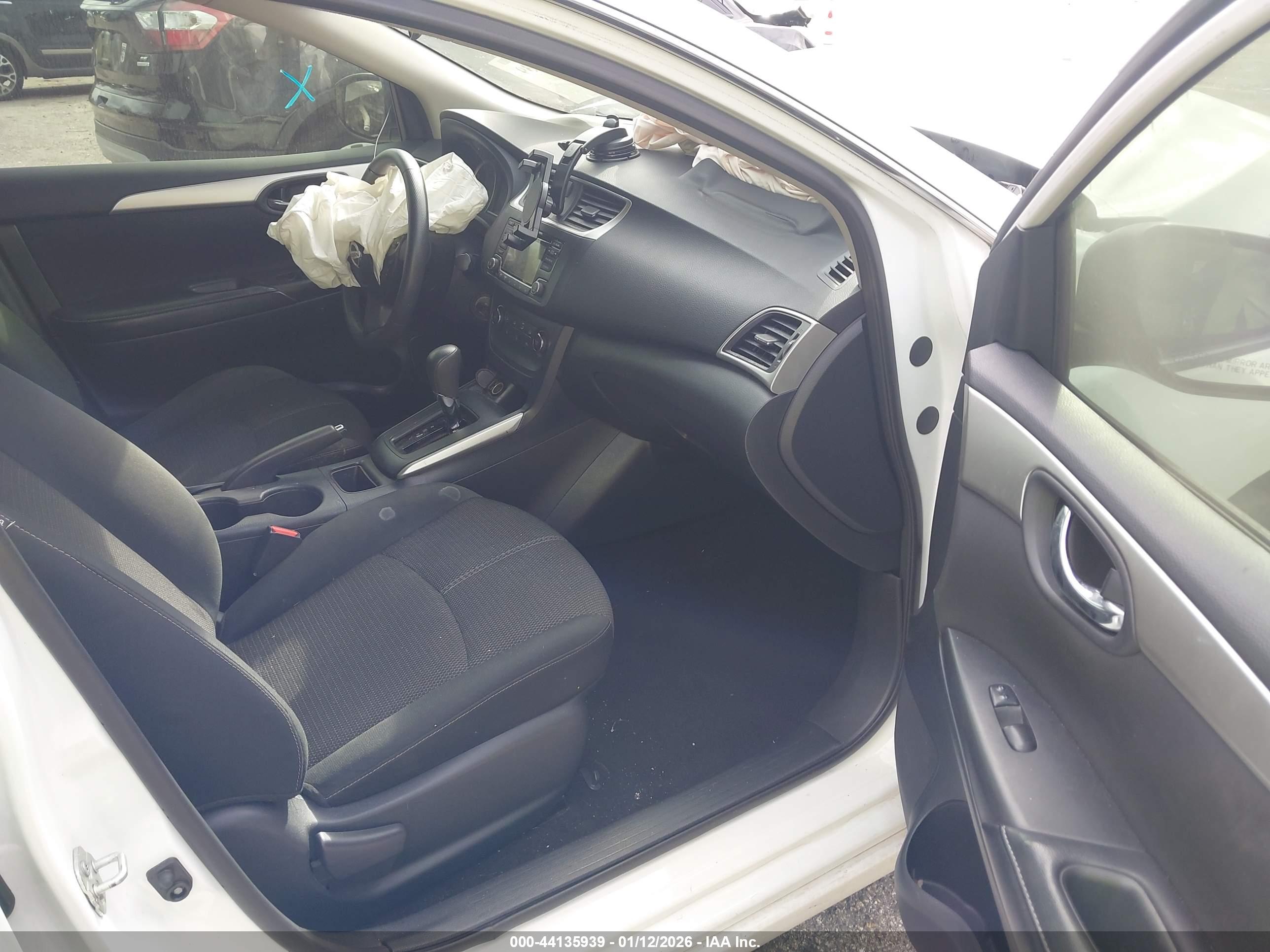 NISSAN SENTRA image 5