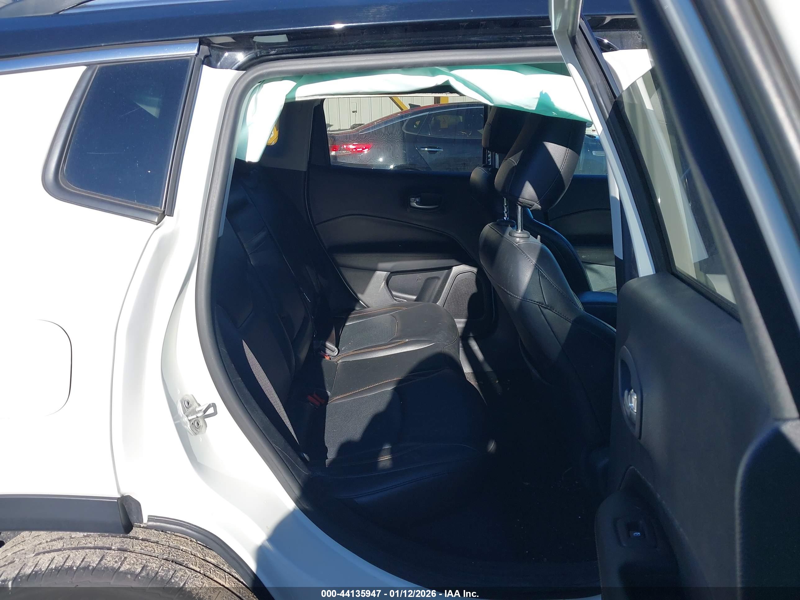 JEEP COMPASS image 8