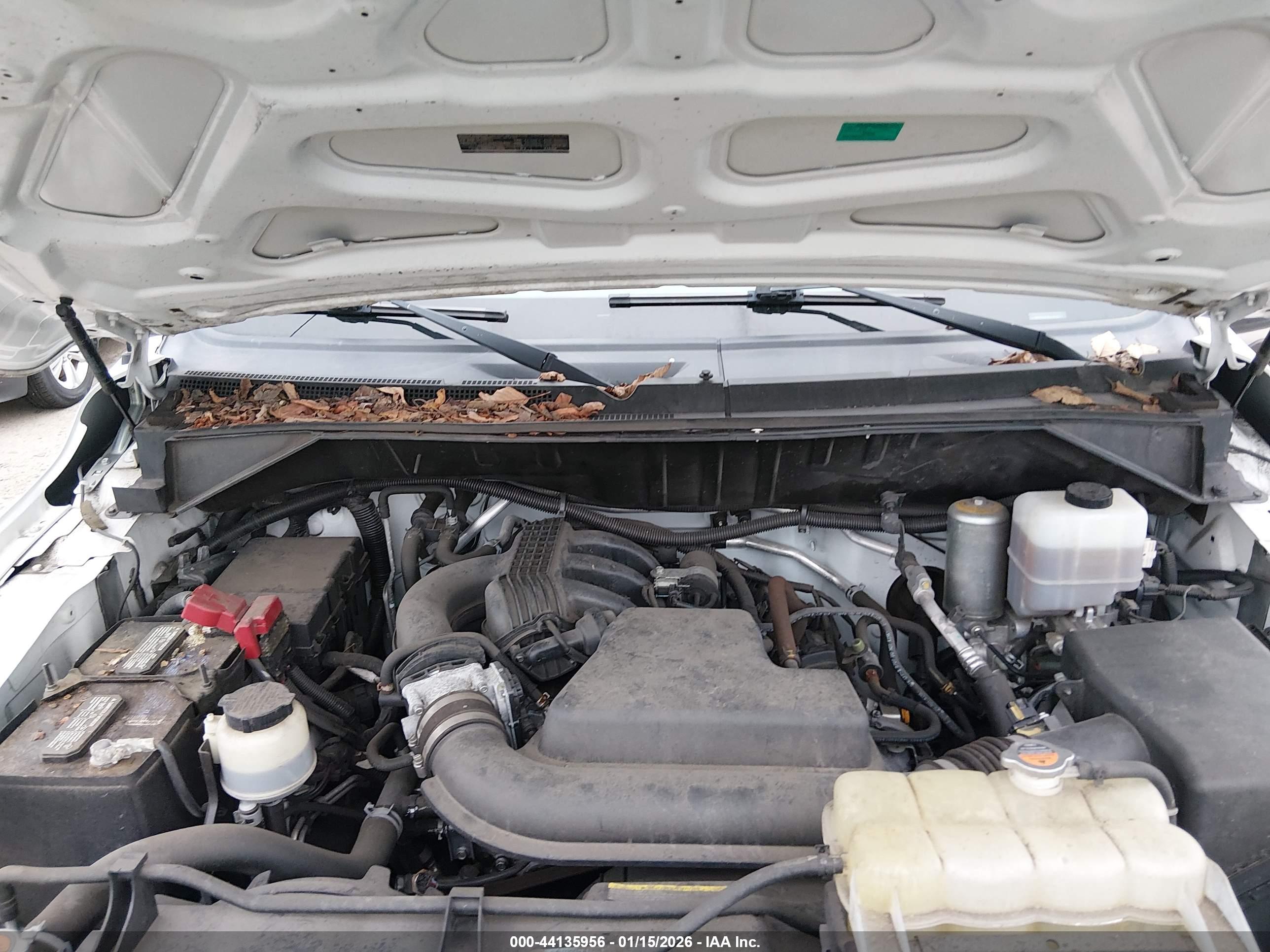 NISSAN NV image 10