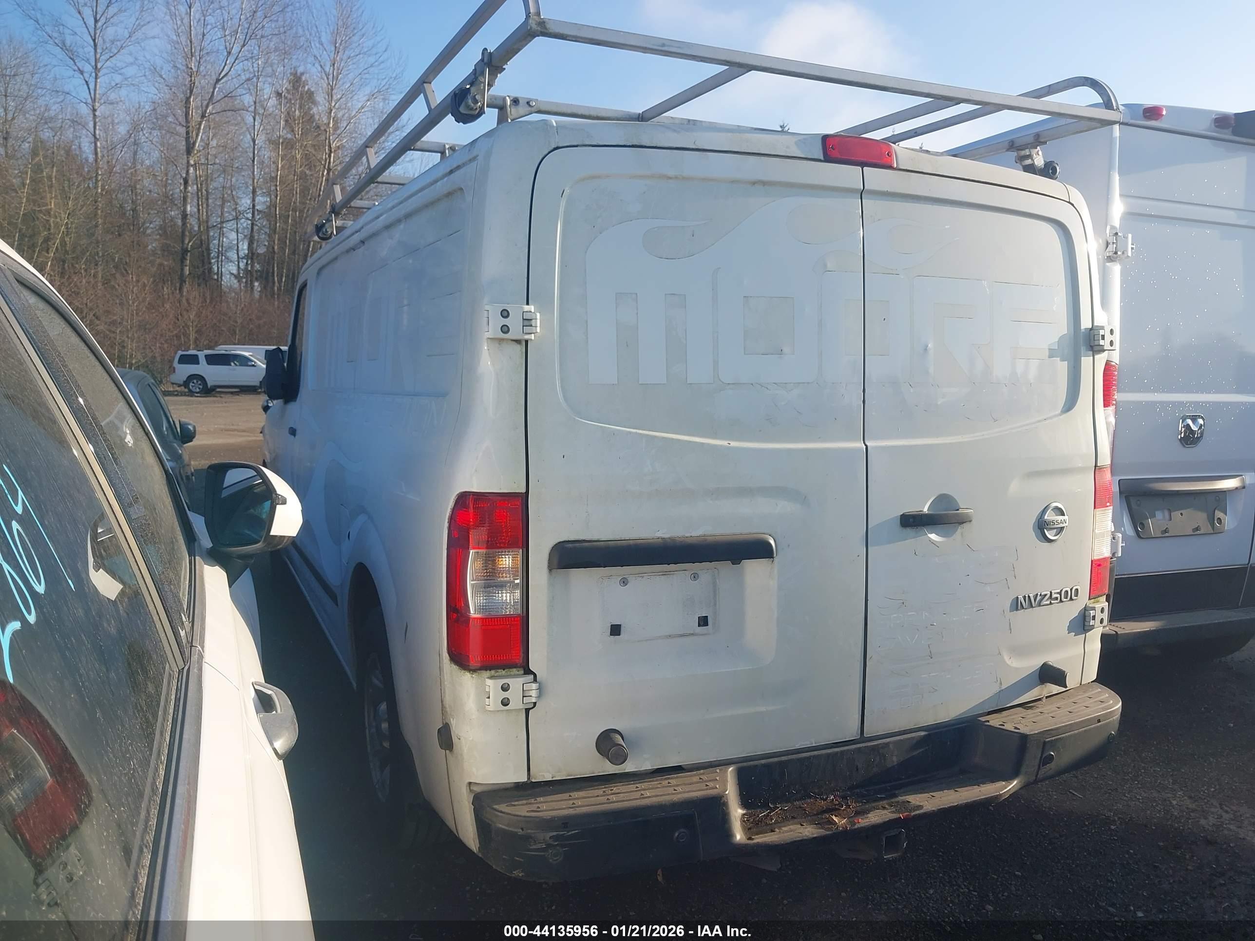 NISSAN NV image 3