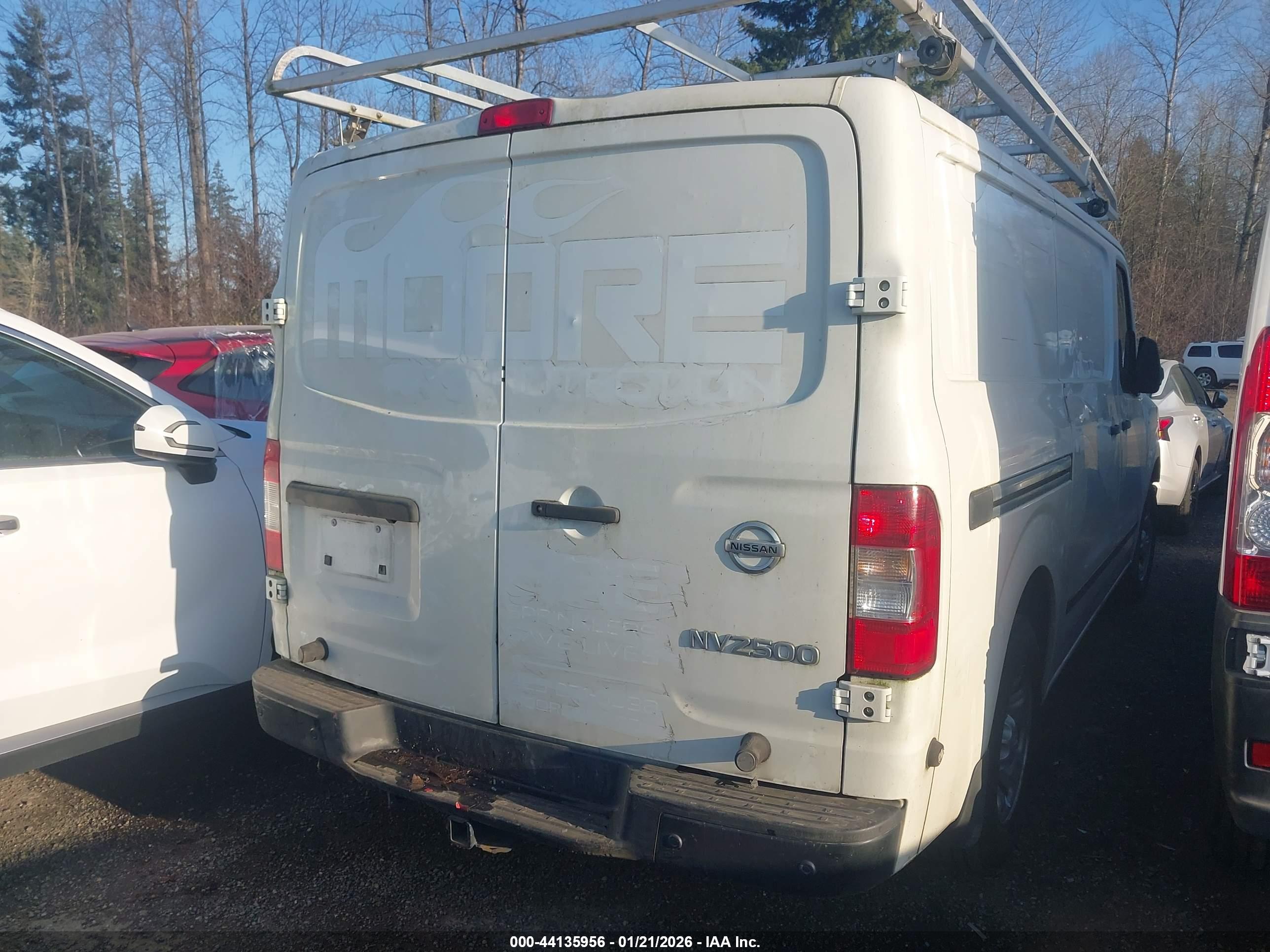 NISSAN NV image 4