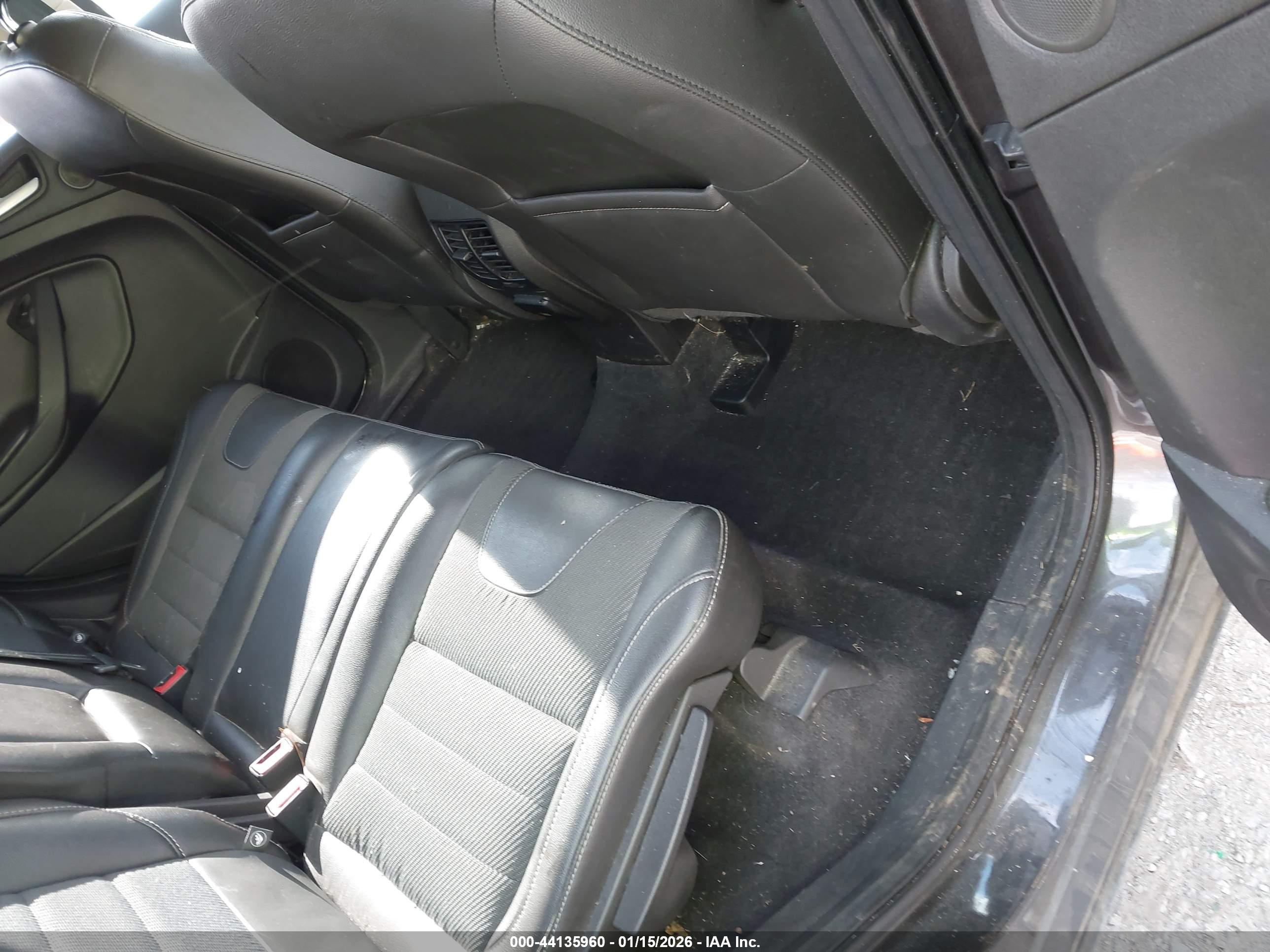 FORD ESCAPE image 8