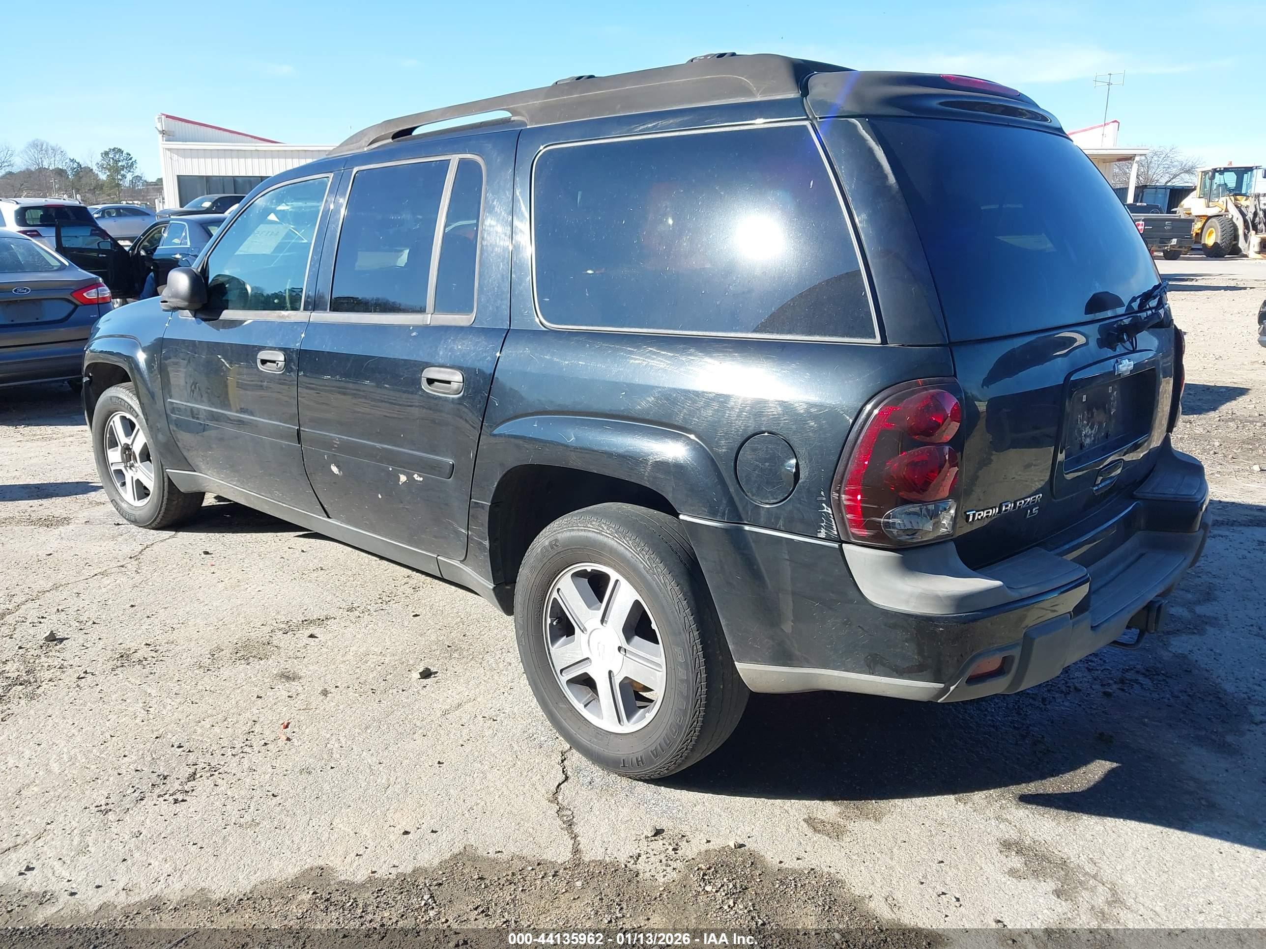 CHEVROLET TRAILBLAZER image 3