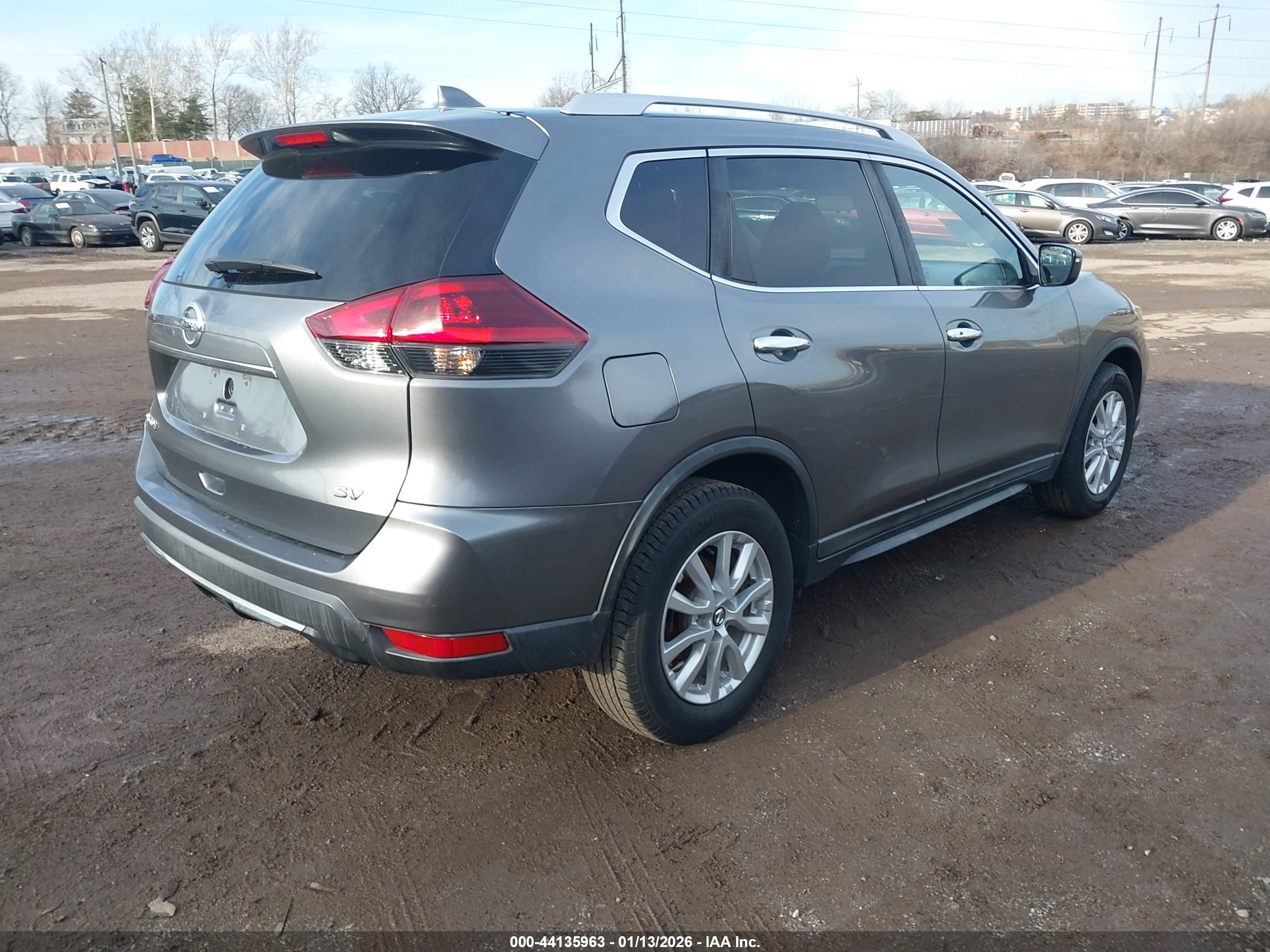 NISSAN ROGUE image 4