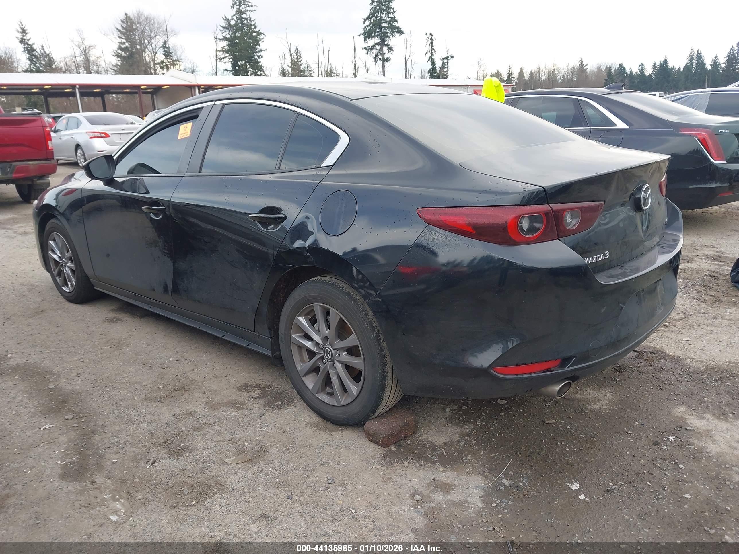 MAZDA MAZDA3 image 3